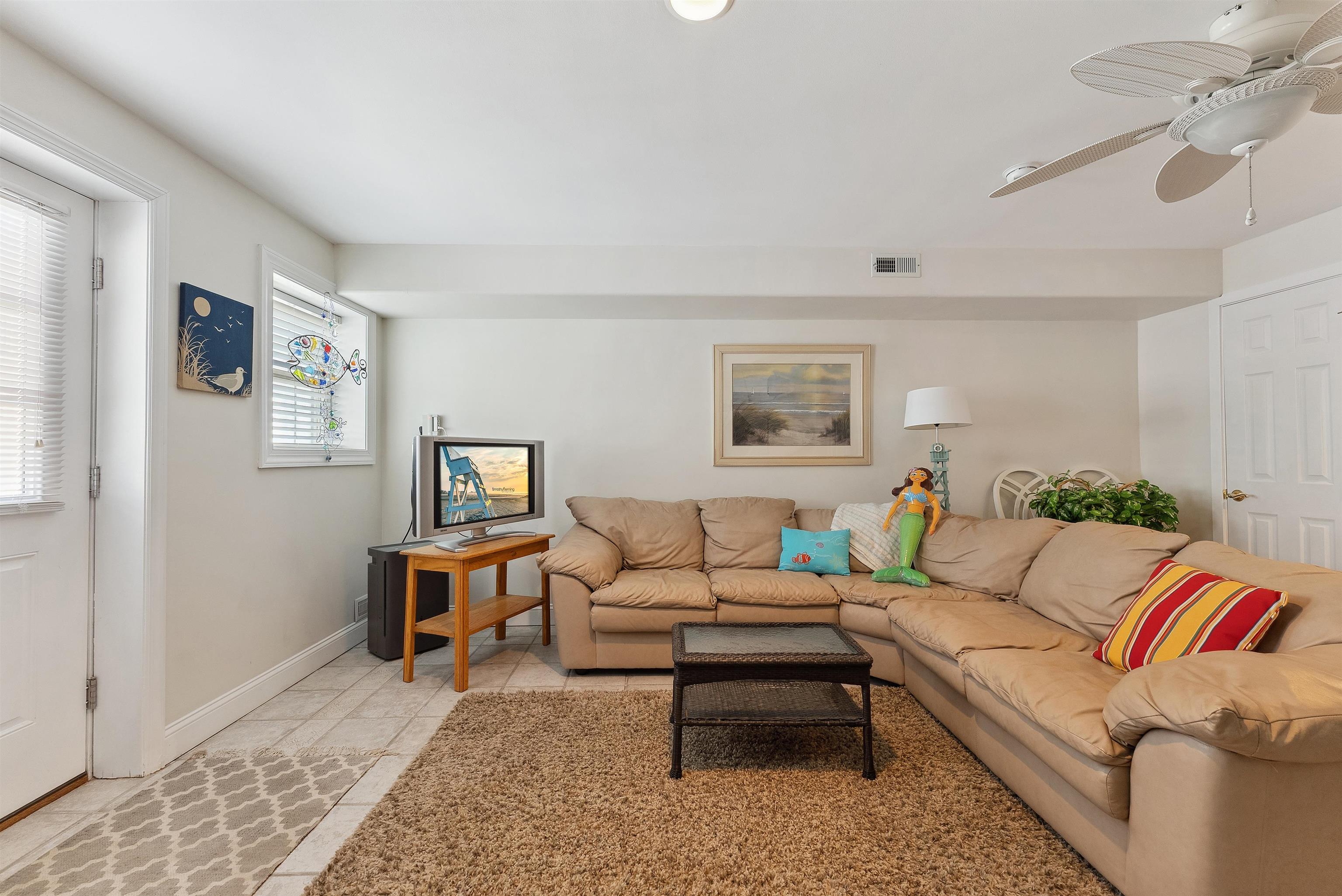 122 W 56th Street Unit: West