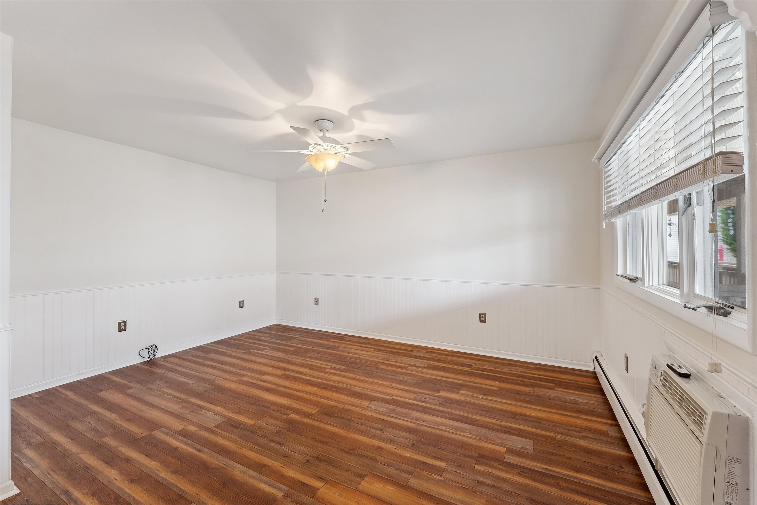 102 E Primrose Road Unit: B