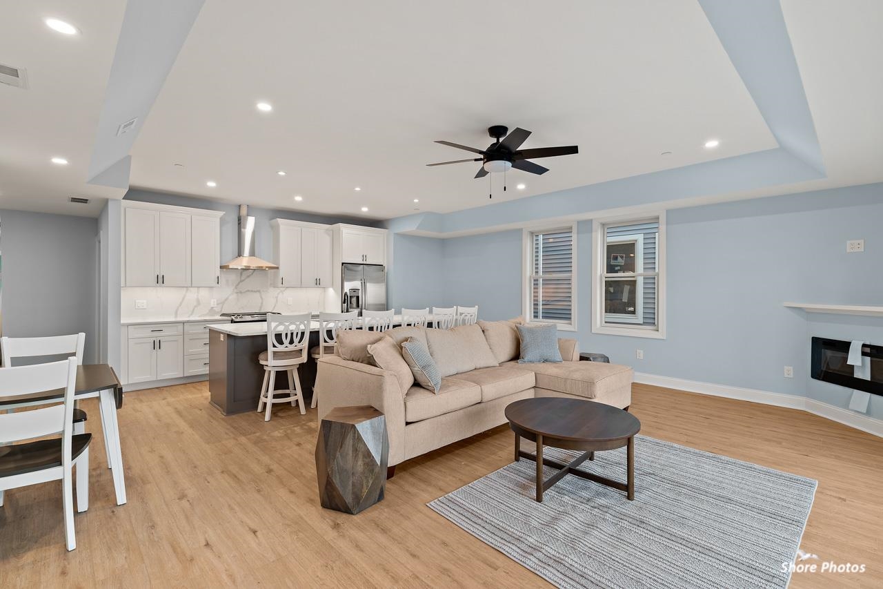 400 E Magnolia Avenue Unit: 8