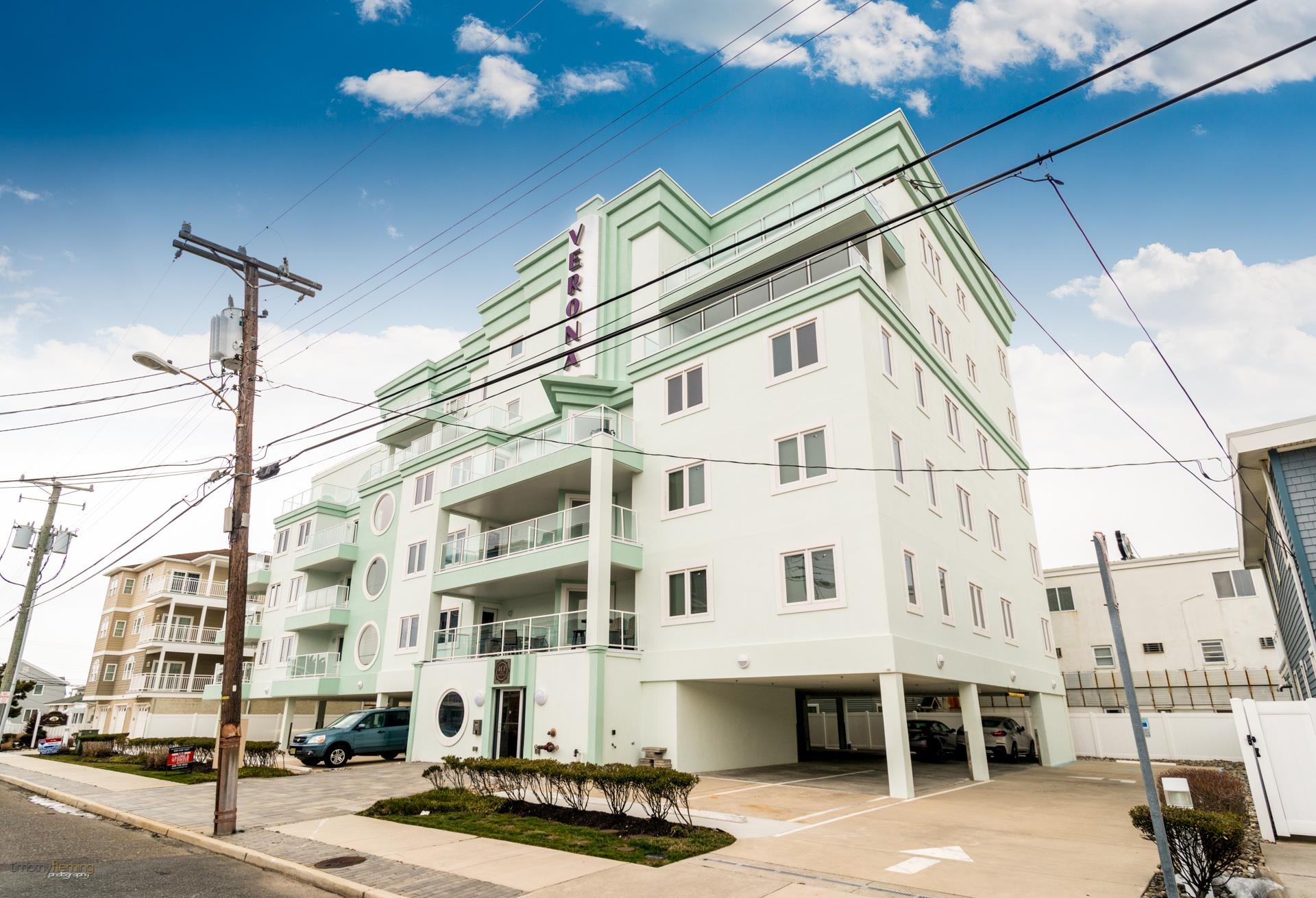 407 E Monterey Avenue Unit: 103