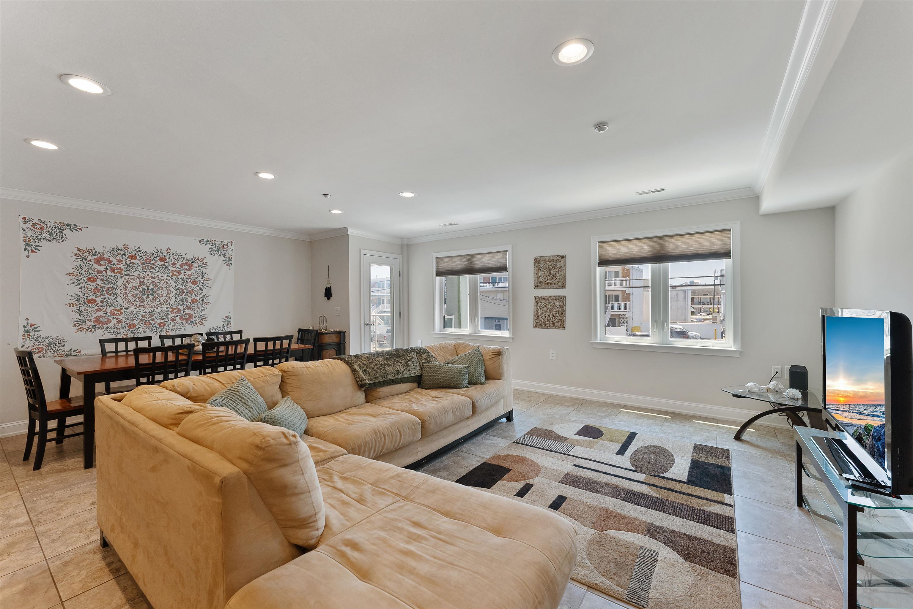 407 E Monterey Avenue Unit: 103