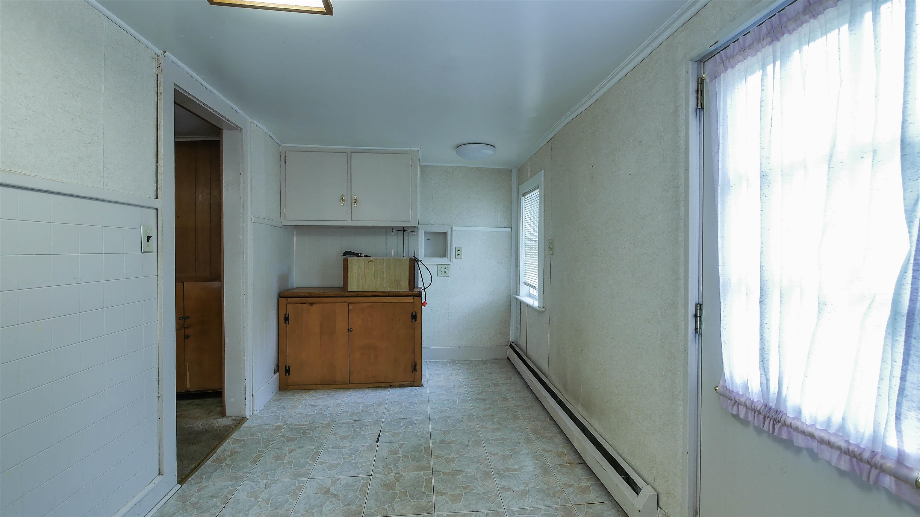 200 W Pacific Avenue