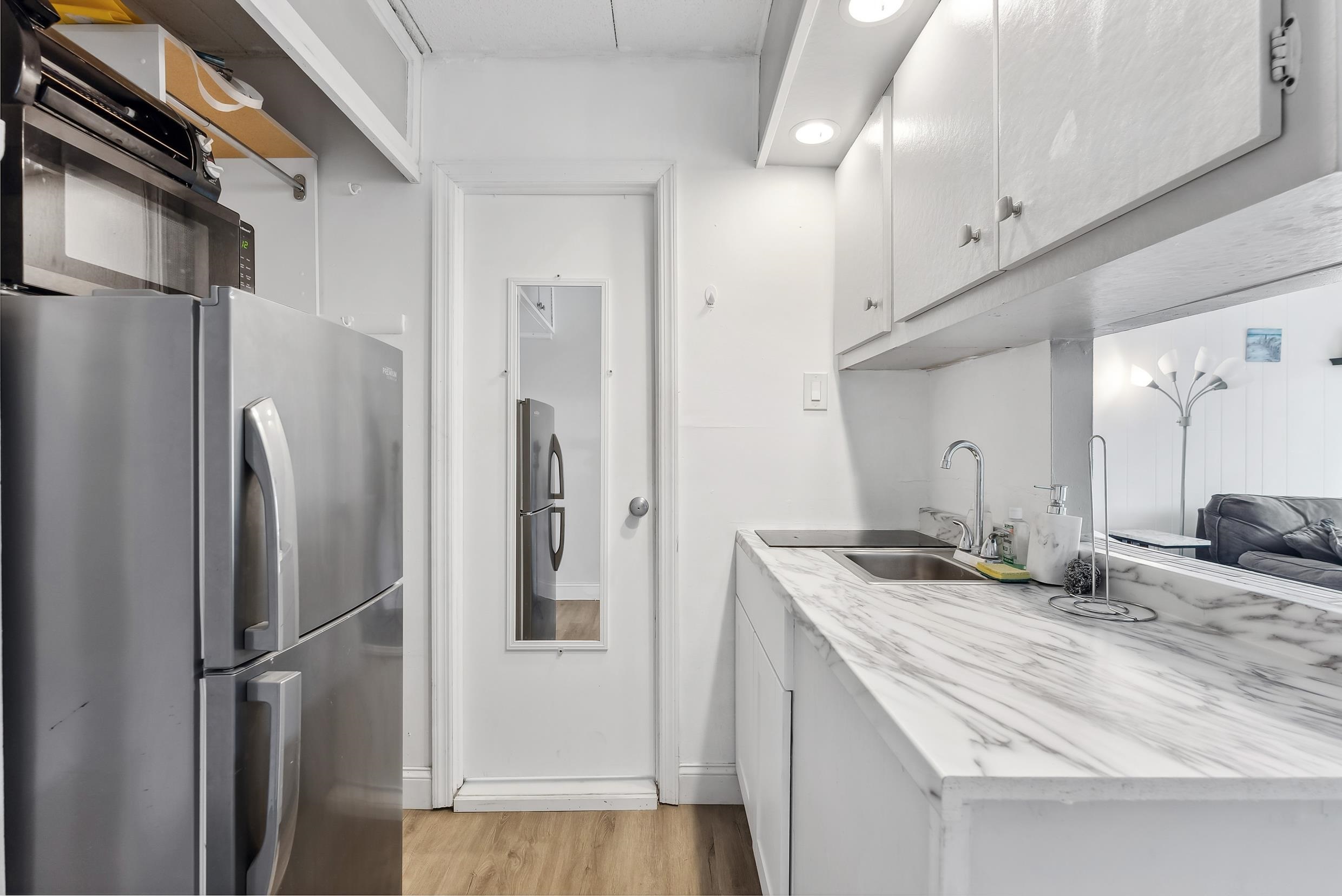 725 Allen Drive Unit: 104A