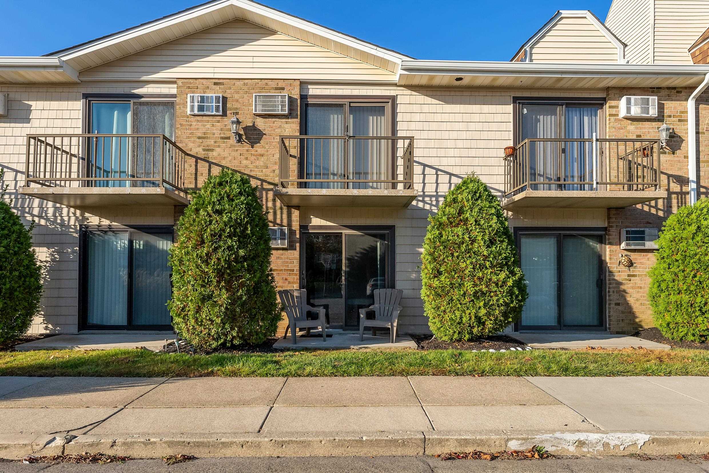 725 Allen Drive Unit: 104A