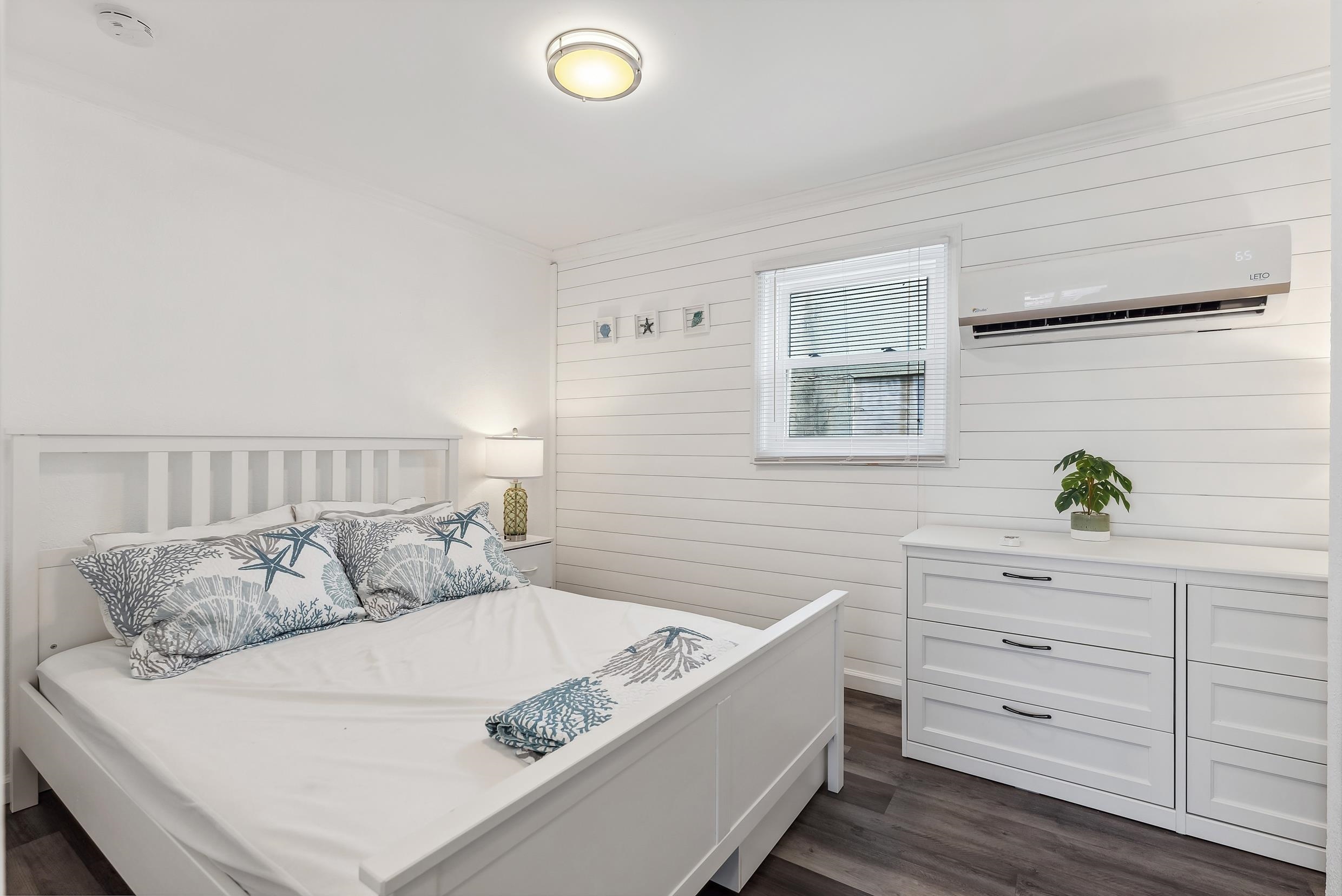 205 E Bennett Avenue Unit: 2