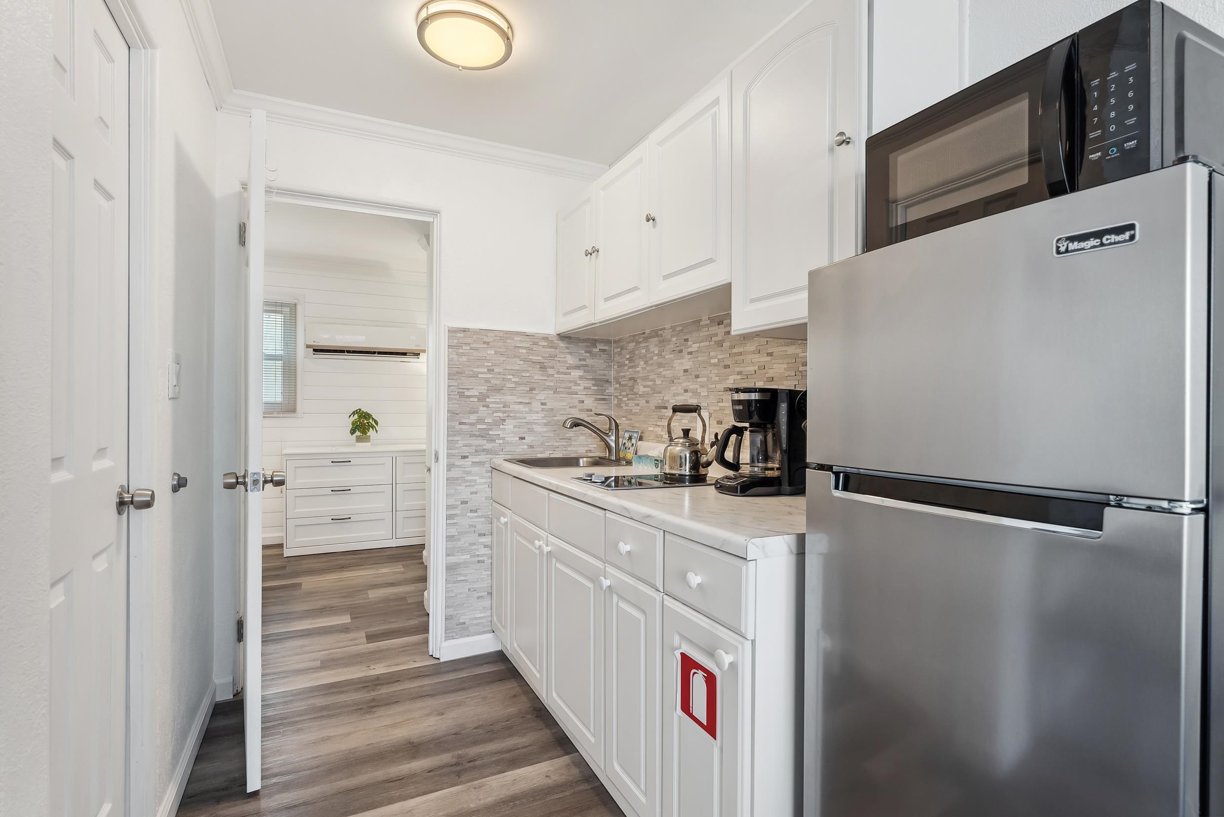 205 E Bennett Avenue Unit: 2
