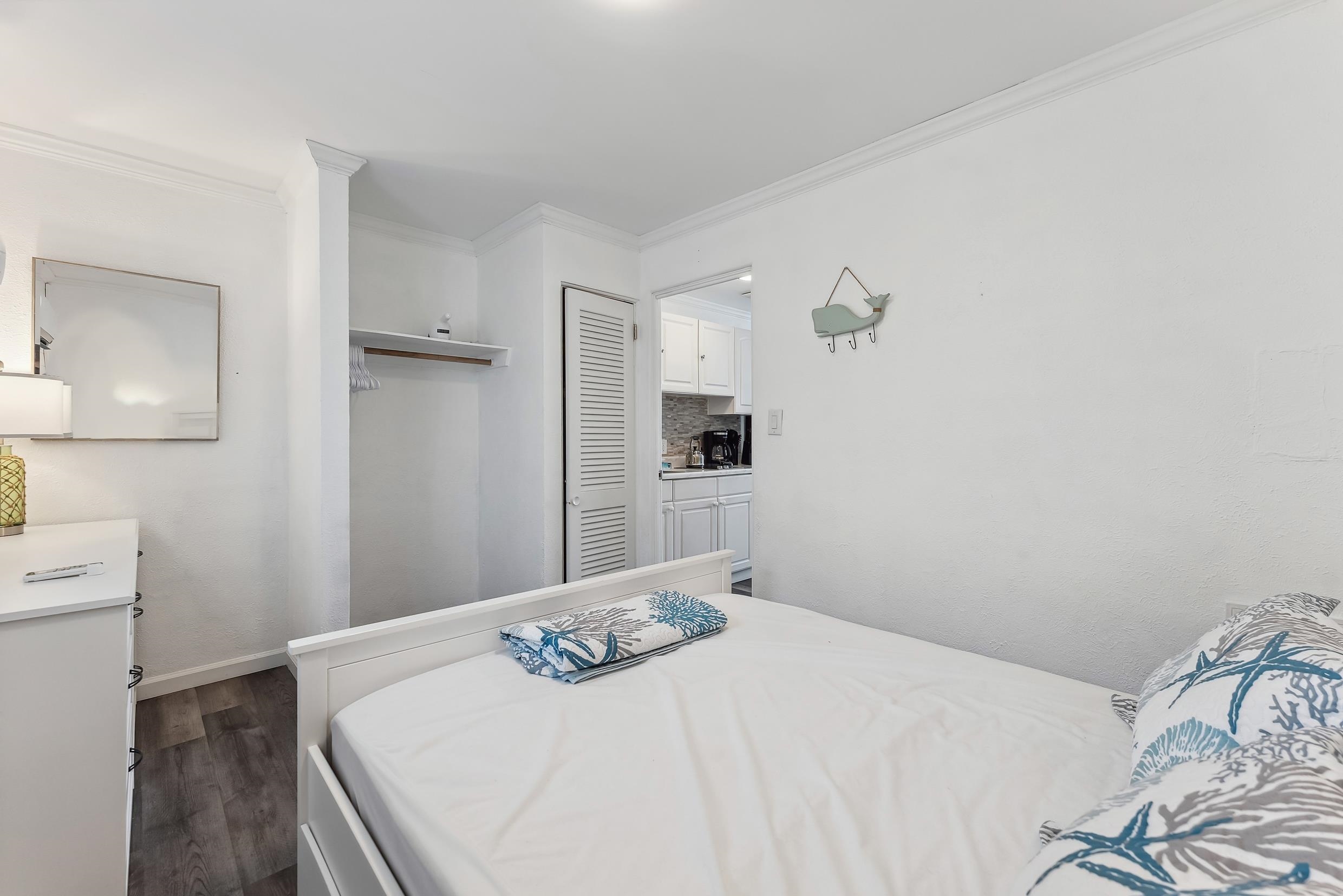 205 E Bennett Avenue Unit: 2