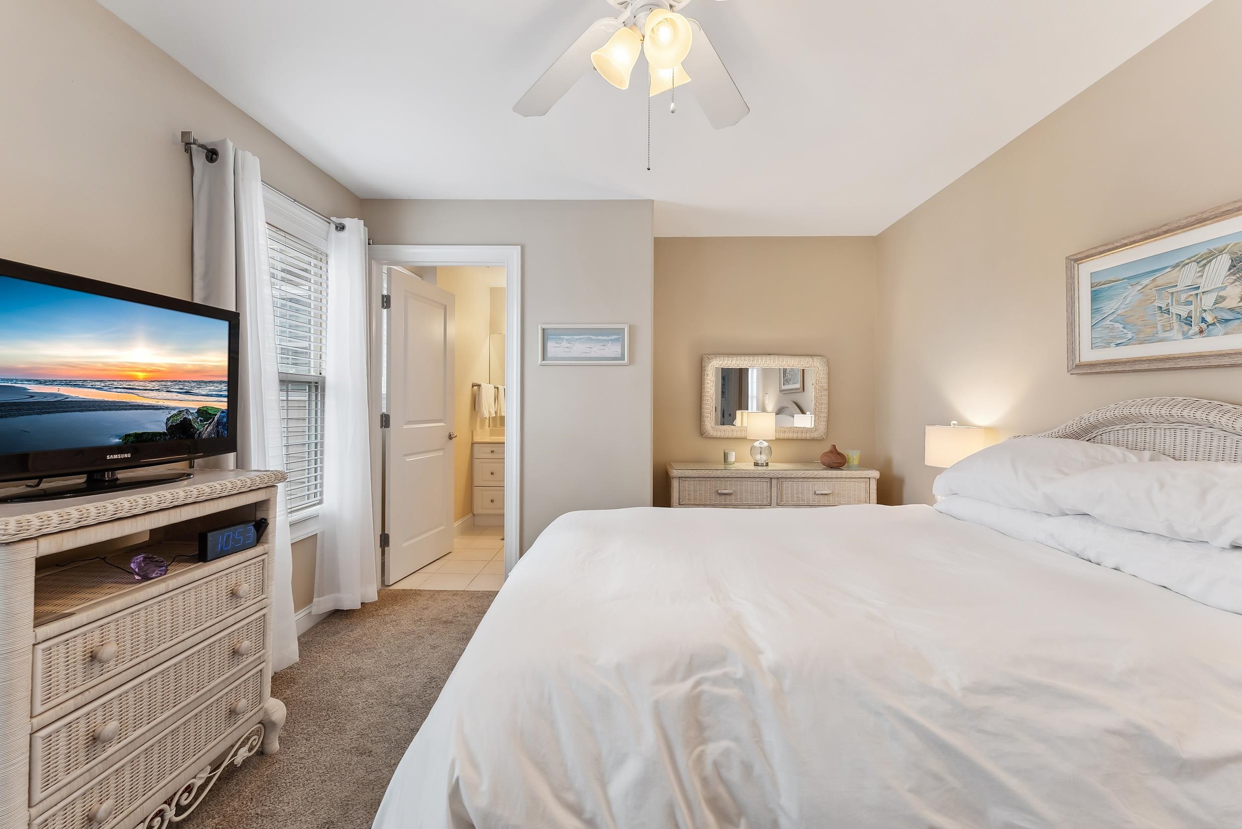 317 E 24th Avenue Unit: F2