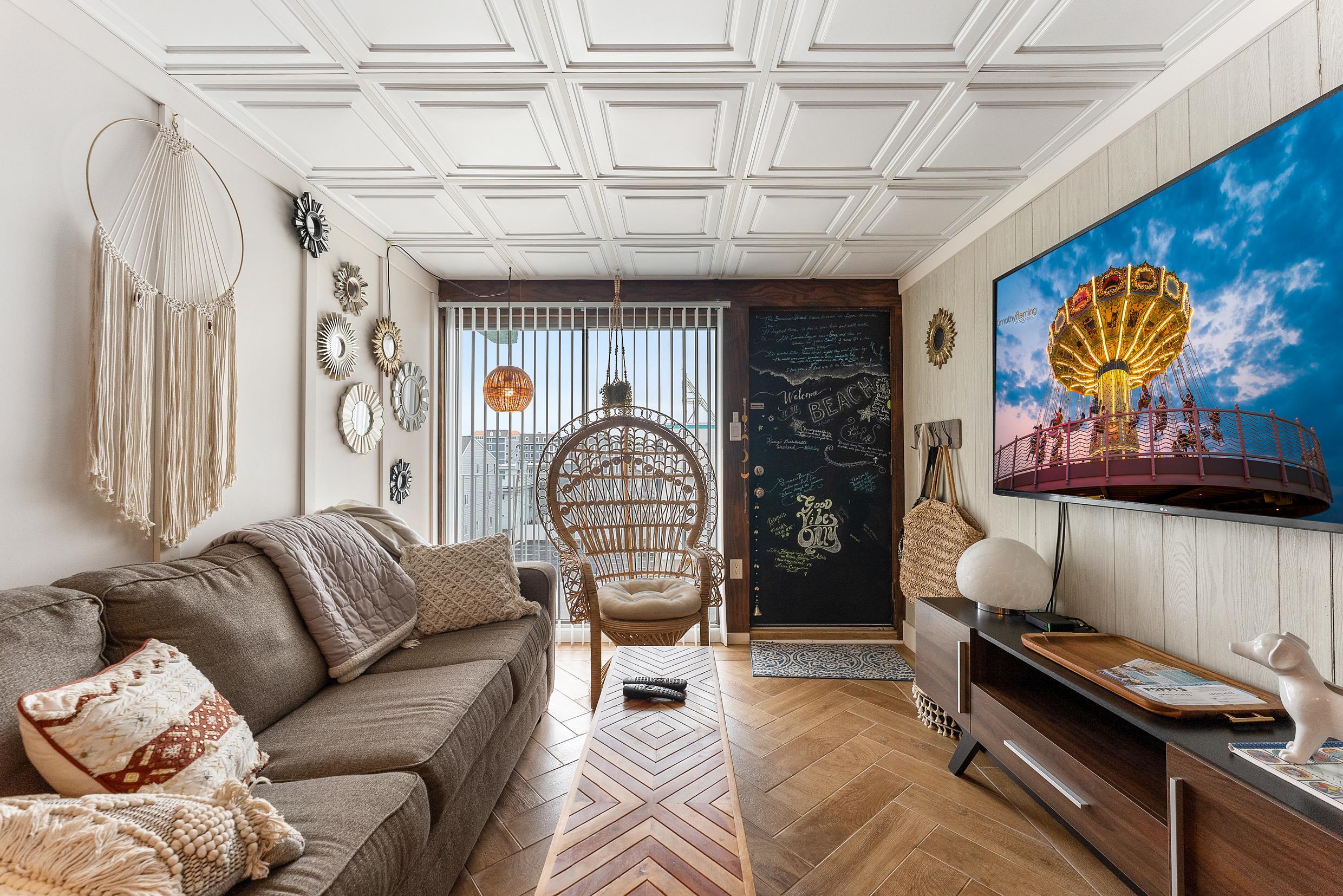 404 E Denver Avenue Unit: 405