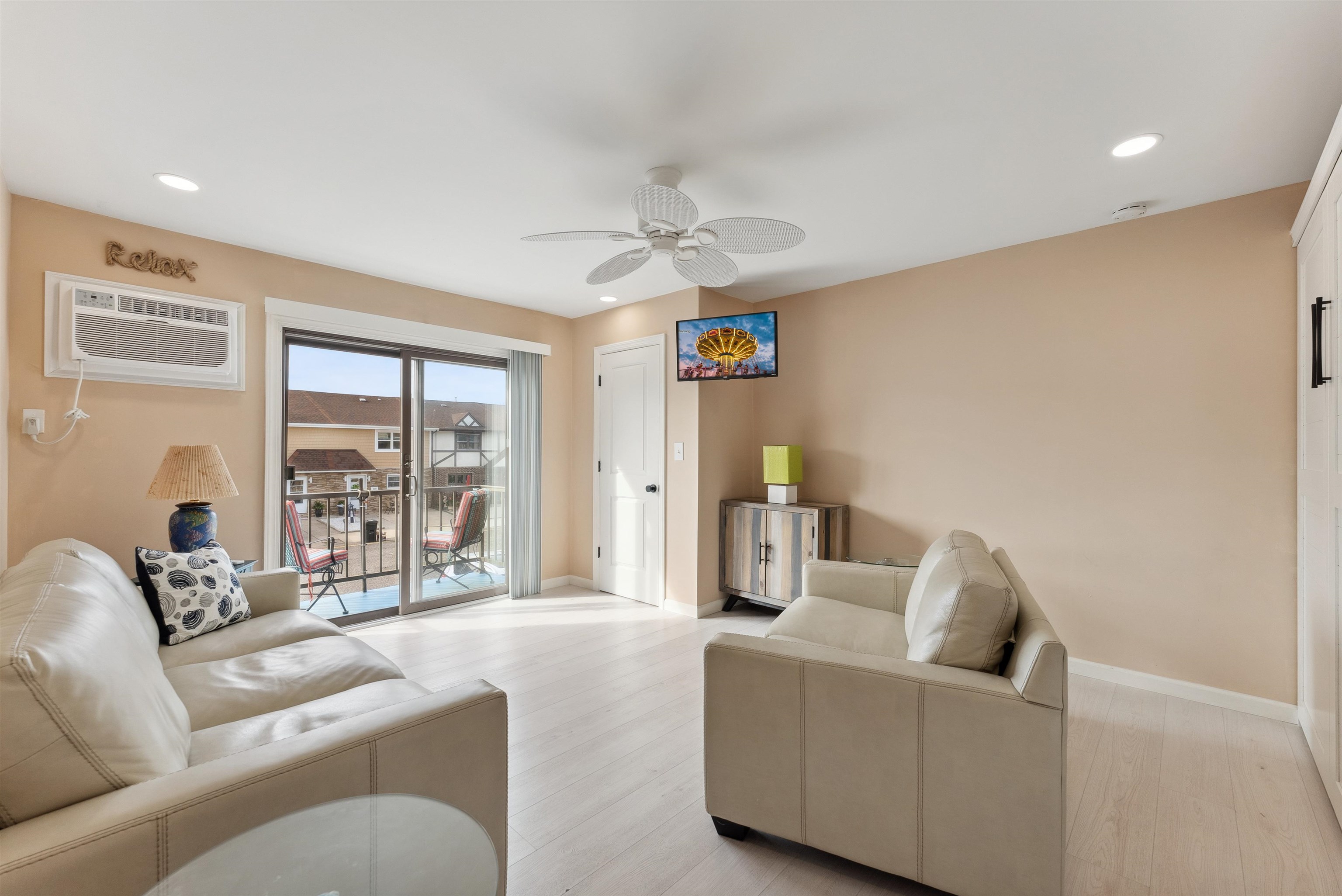 725 Allen Drive Unit: 214A