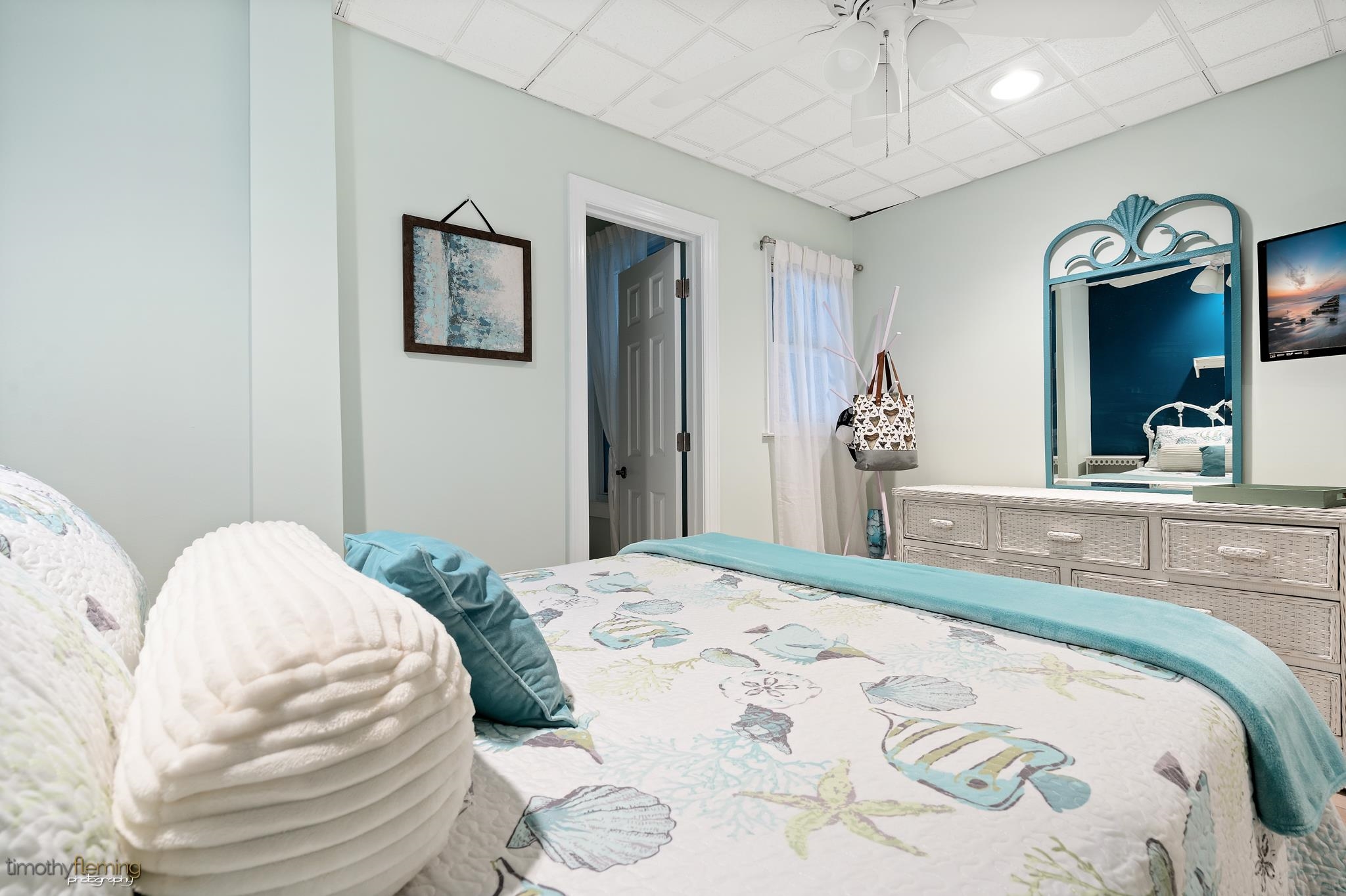 5600 Seaview Avenue Unit: 9