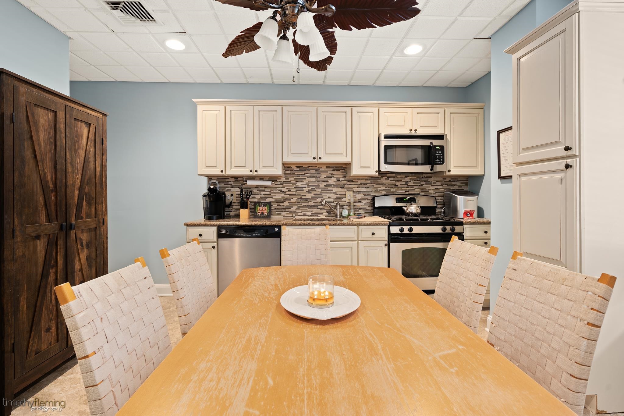 5600 Seaview Avenue Unit: 9