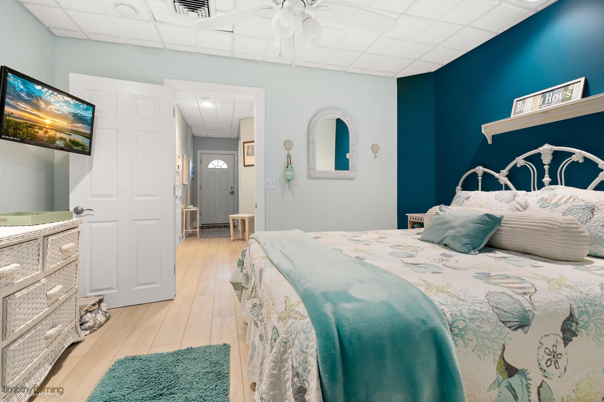 5600 Seaview Avenue Unit: 9