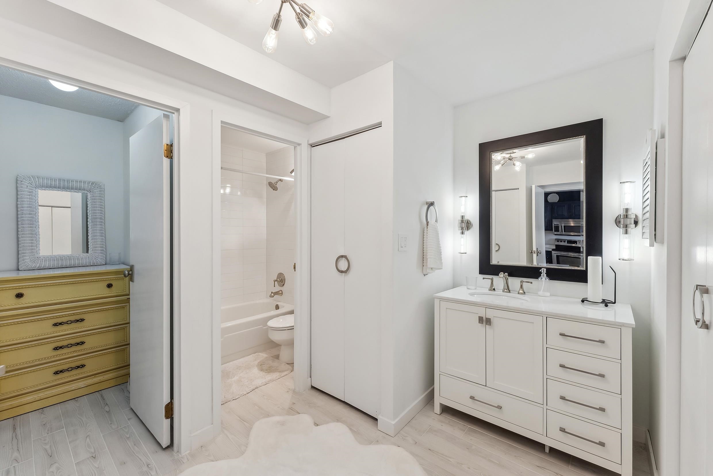 935 Ocean Avenue Unit: 414