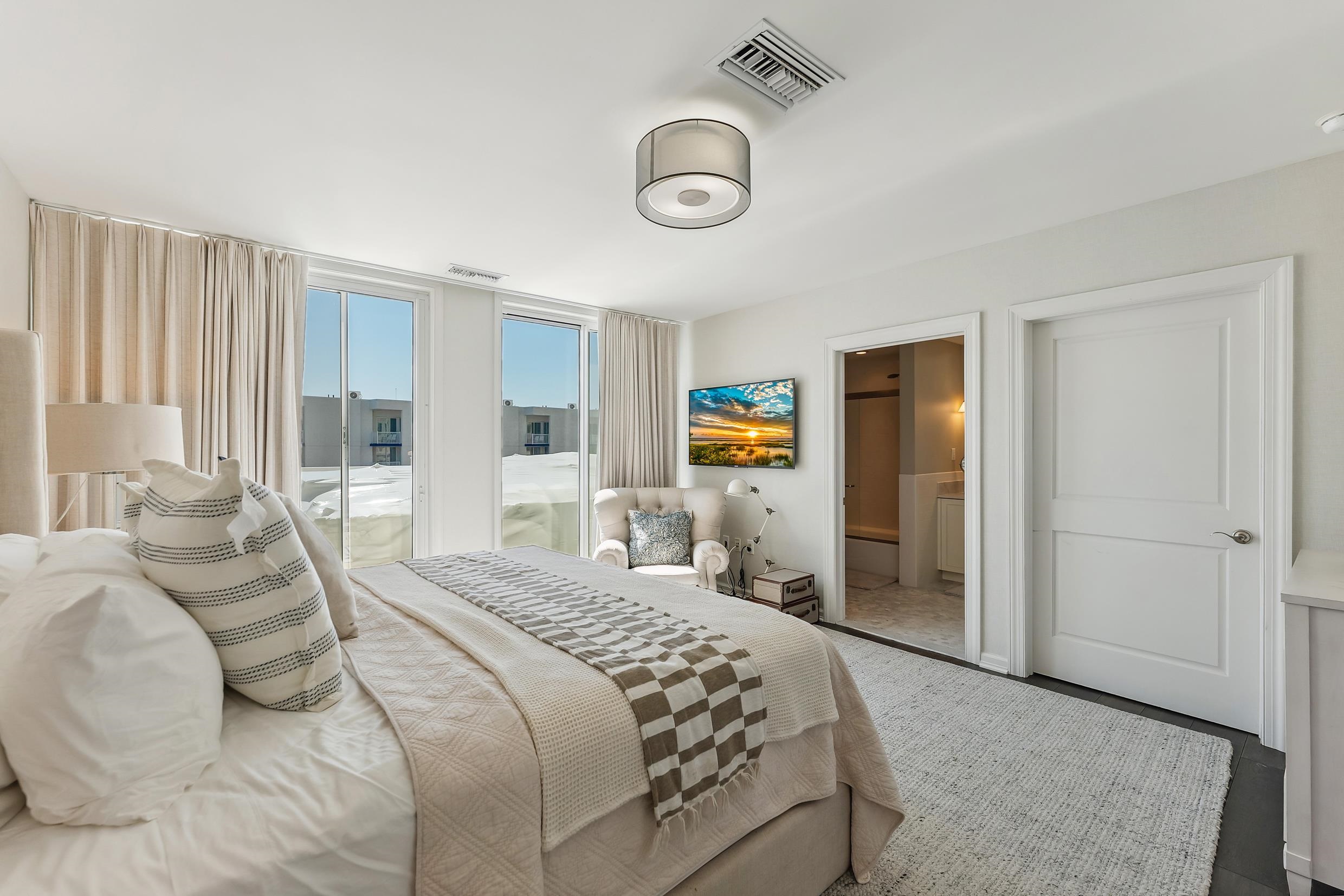 9601 Atlantic Avenue Unit: 413