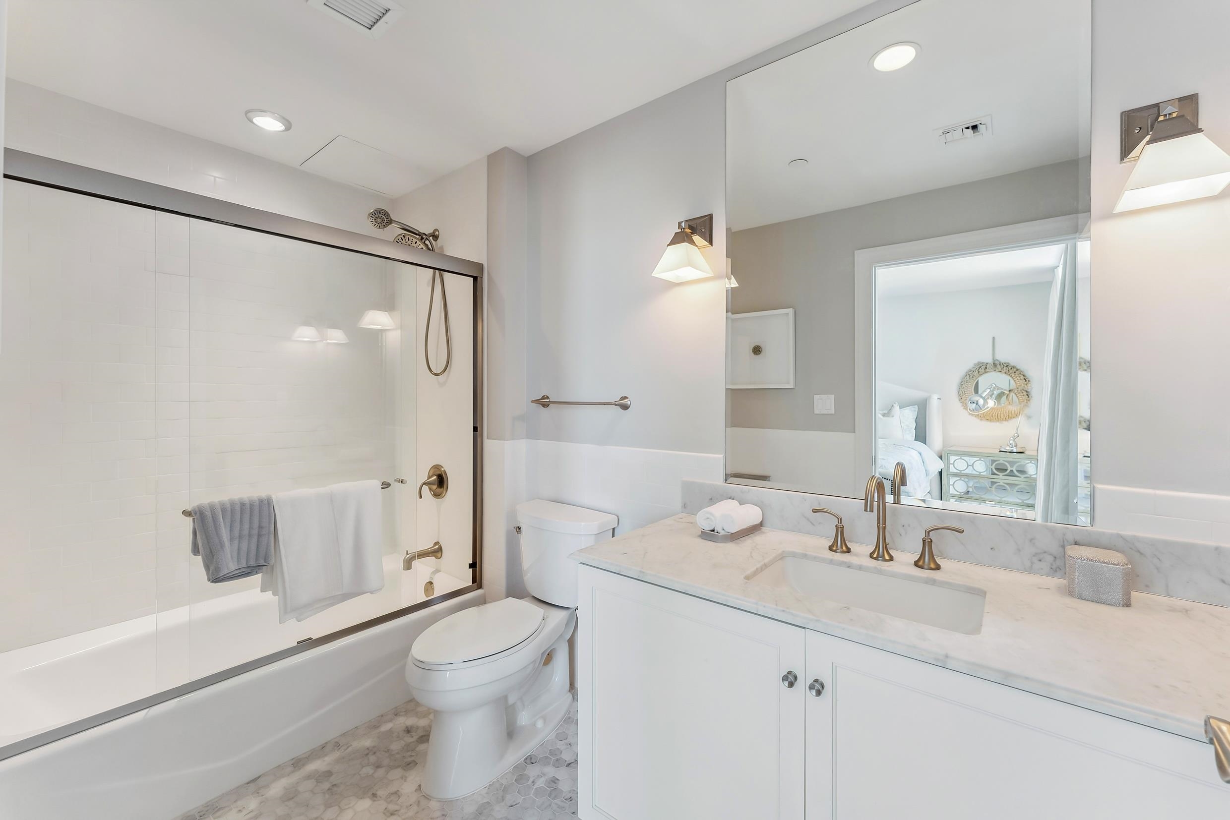 9601 Atlantic Avenue Unit: 413