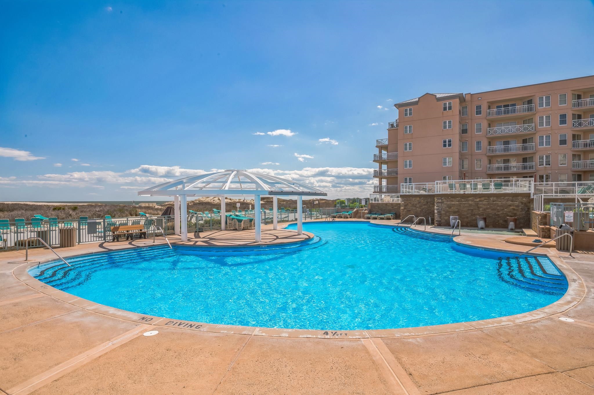 9901 Seapointe Boulevard Unit: 611