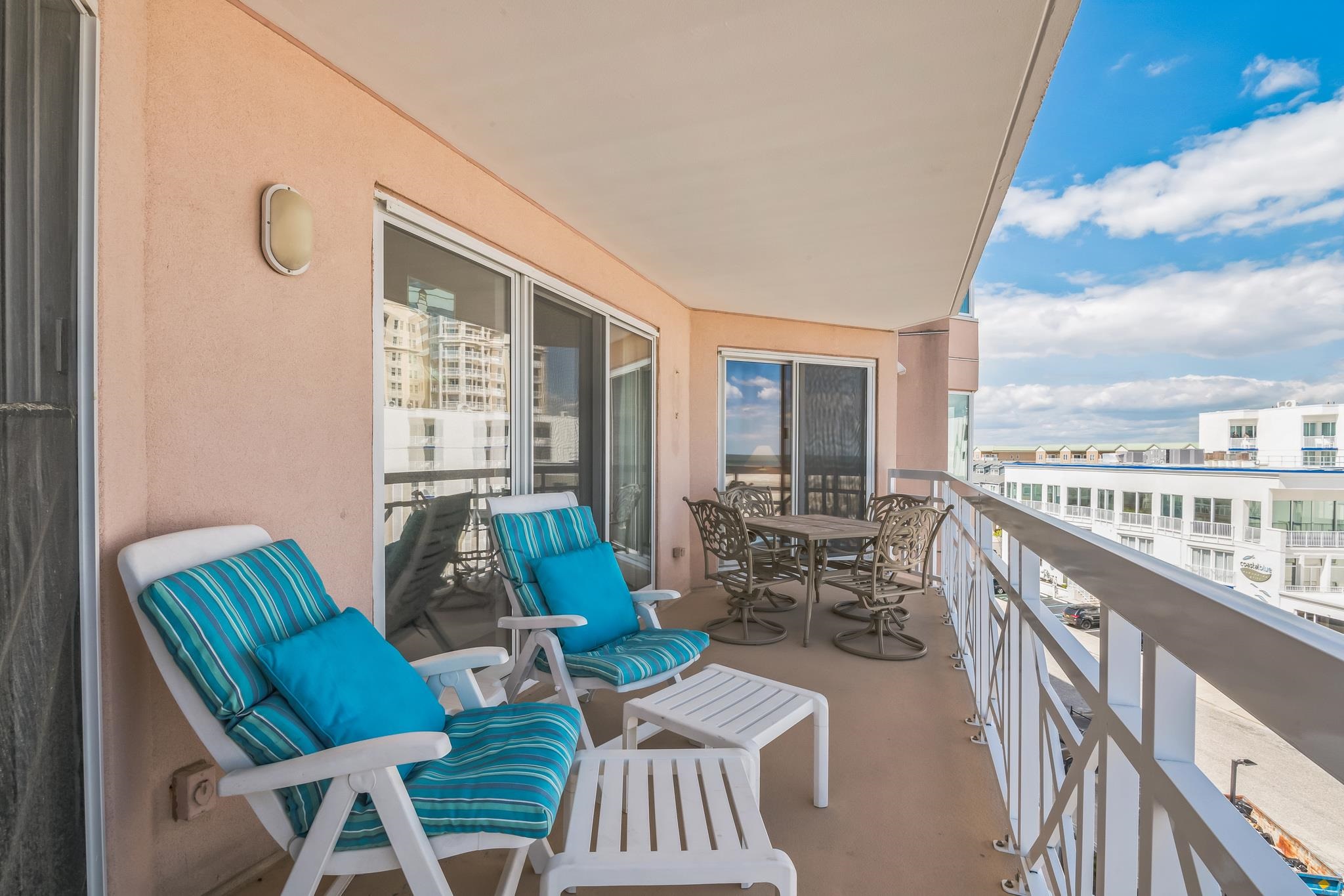 9901 Seapointe Boulevard Unit: 611