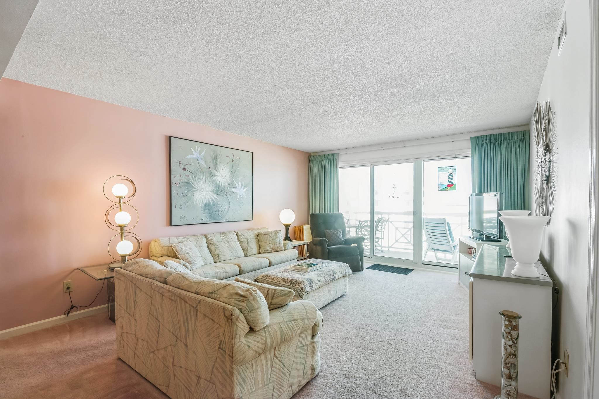 9901 Seapointe Boulevard Unit: 611
