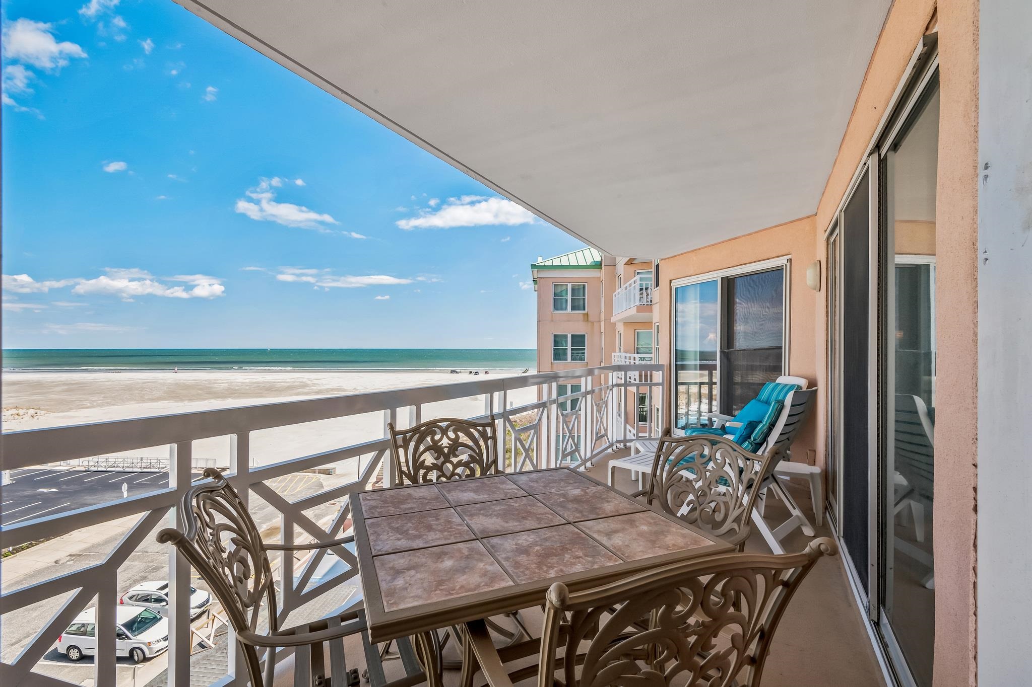 9901 Seapointe Boulevard Unit: 611