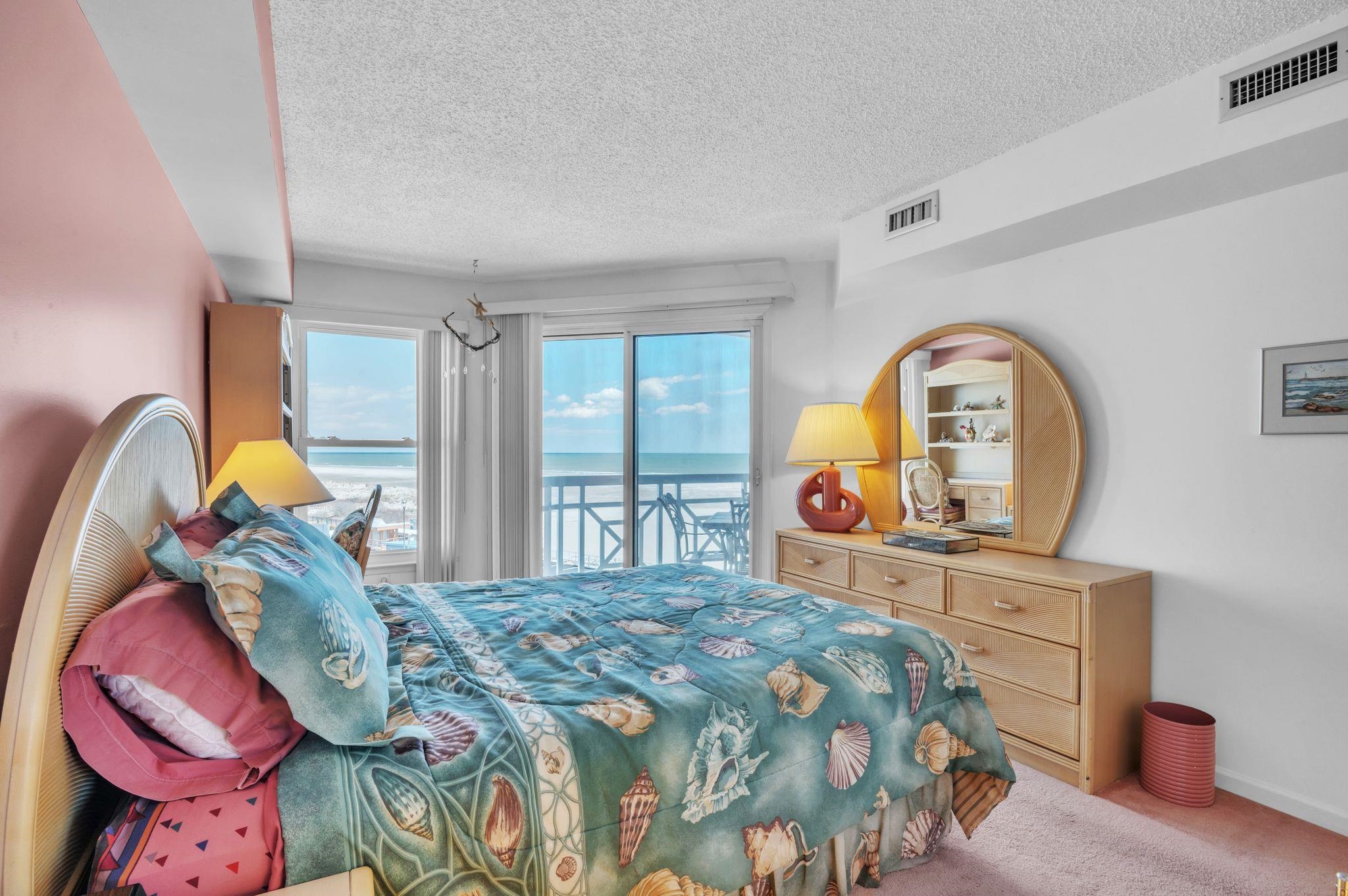 9901 Seapointe Boulevard Unit: 611