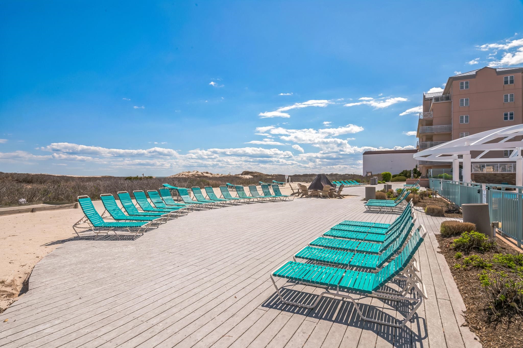 9901 Seapointe Boulevard Unit: 611