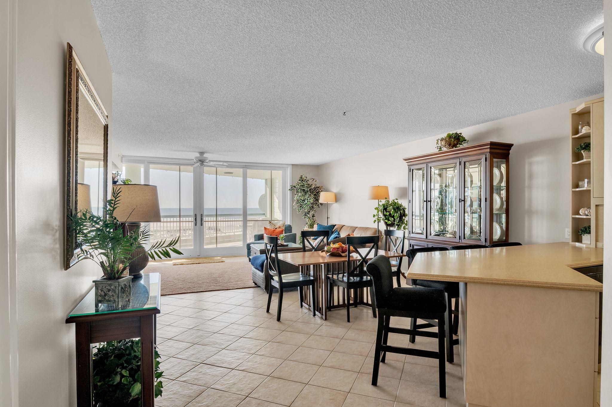 8901 Atlantic Avenue Unit: 203