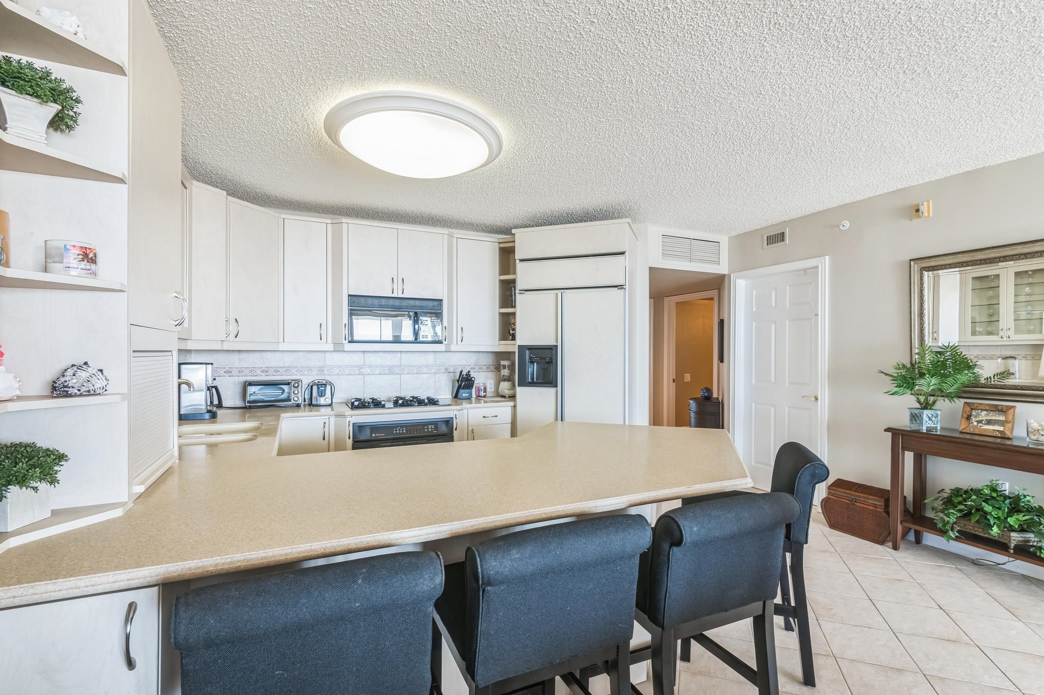 8901 Atlantic Avenue Unit: 203