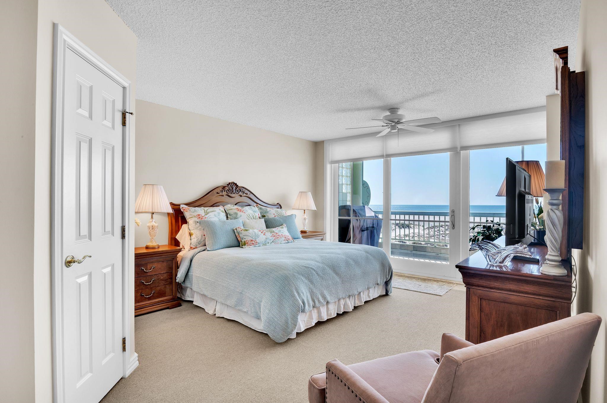 8901 Atlantic Avenue Unit: 203