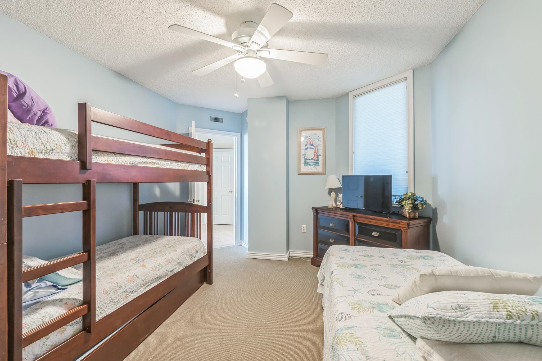 8901 Atlantic Avenue Unit: 203