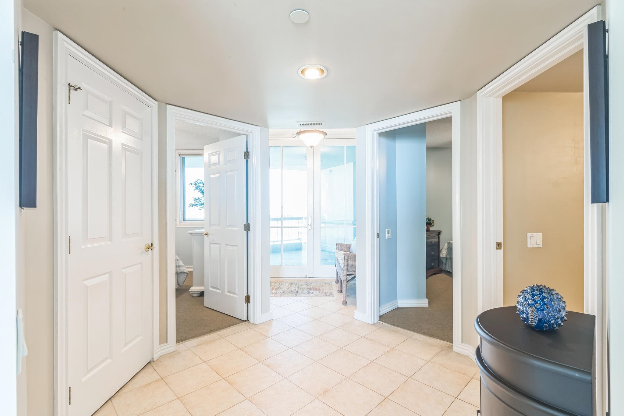 8901 Atlantic Avenue Unit: 203