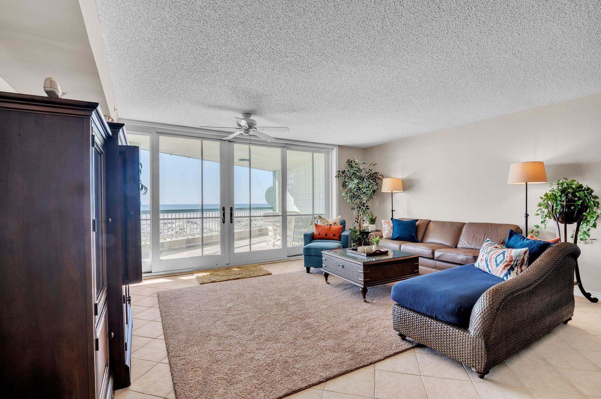 8901 Atlantic Avenue Unit: 203