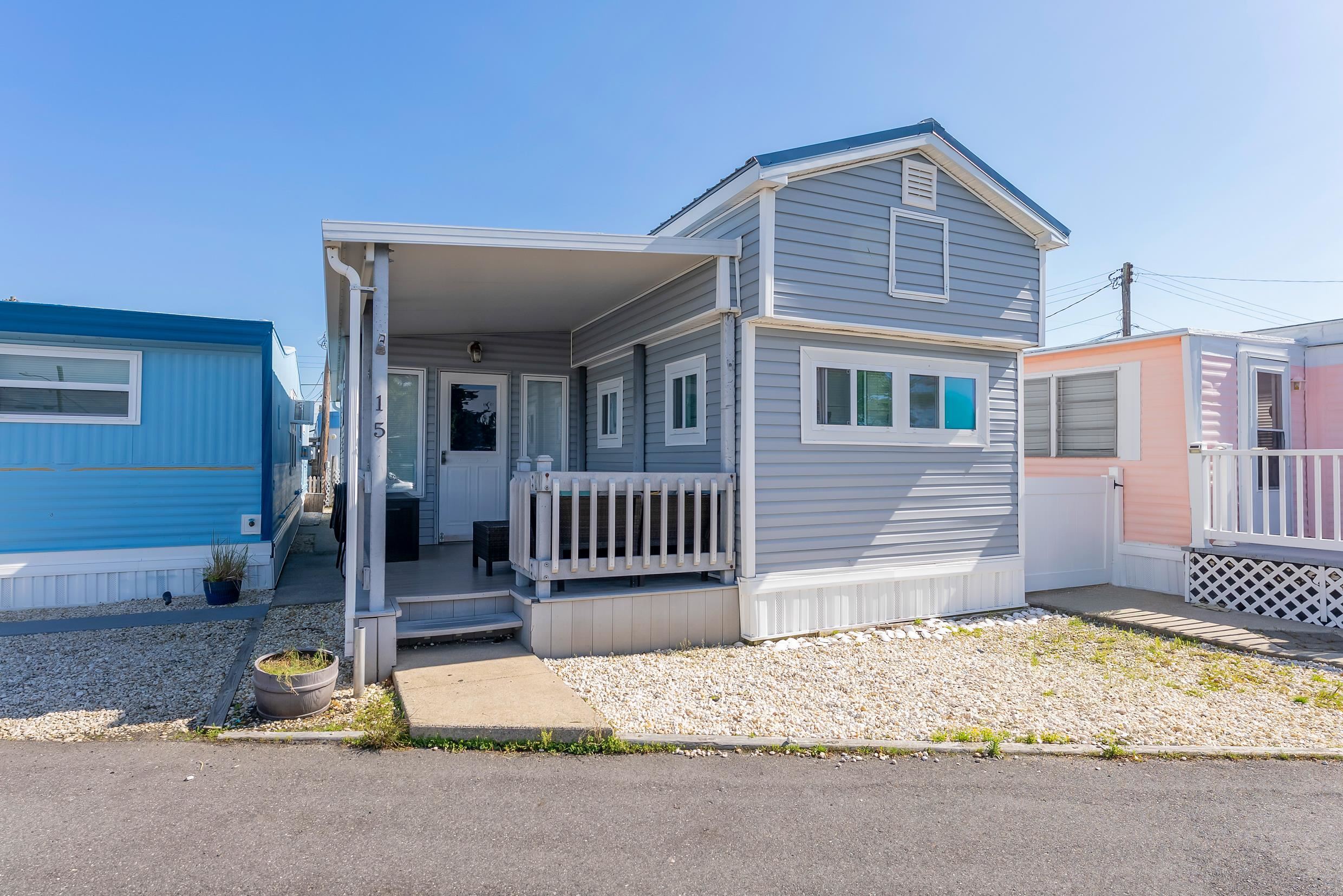 15 Bennett Avenue