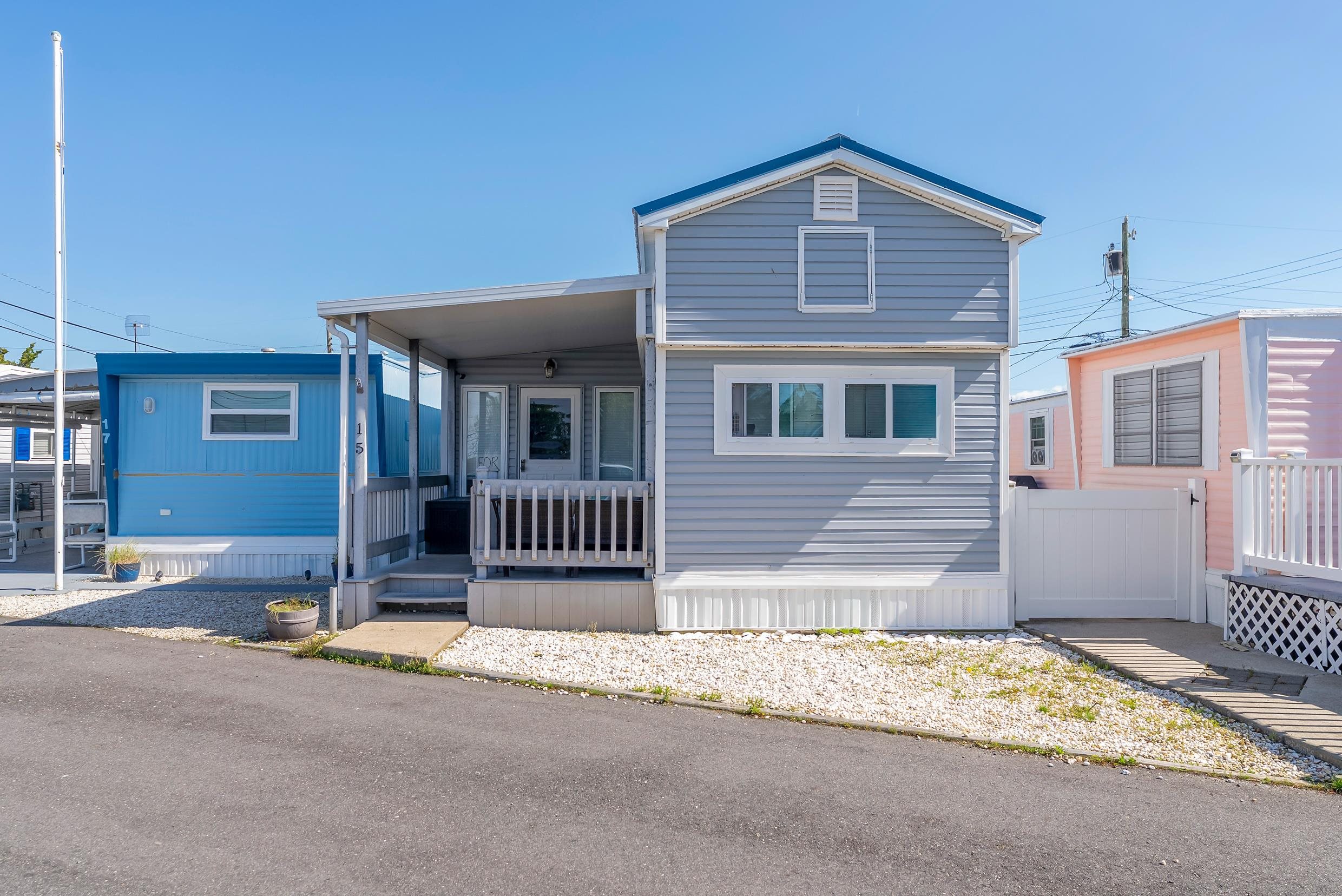 15 Bennett Avenue