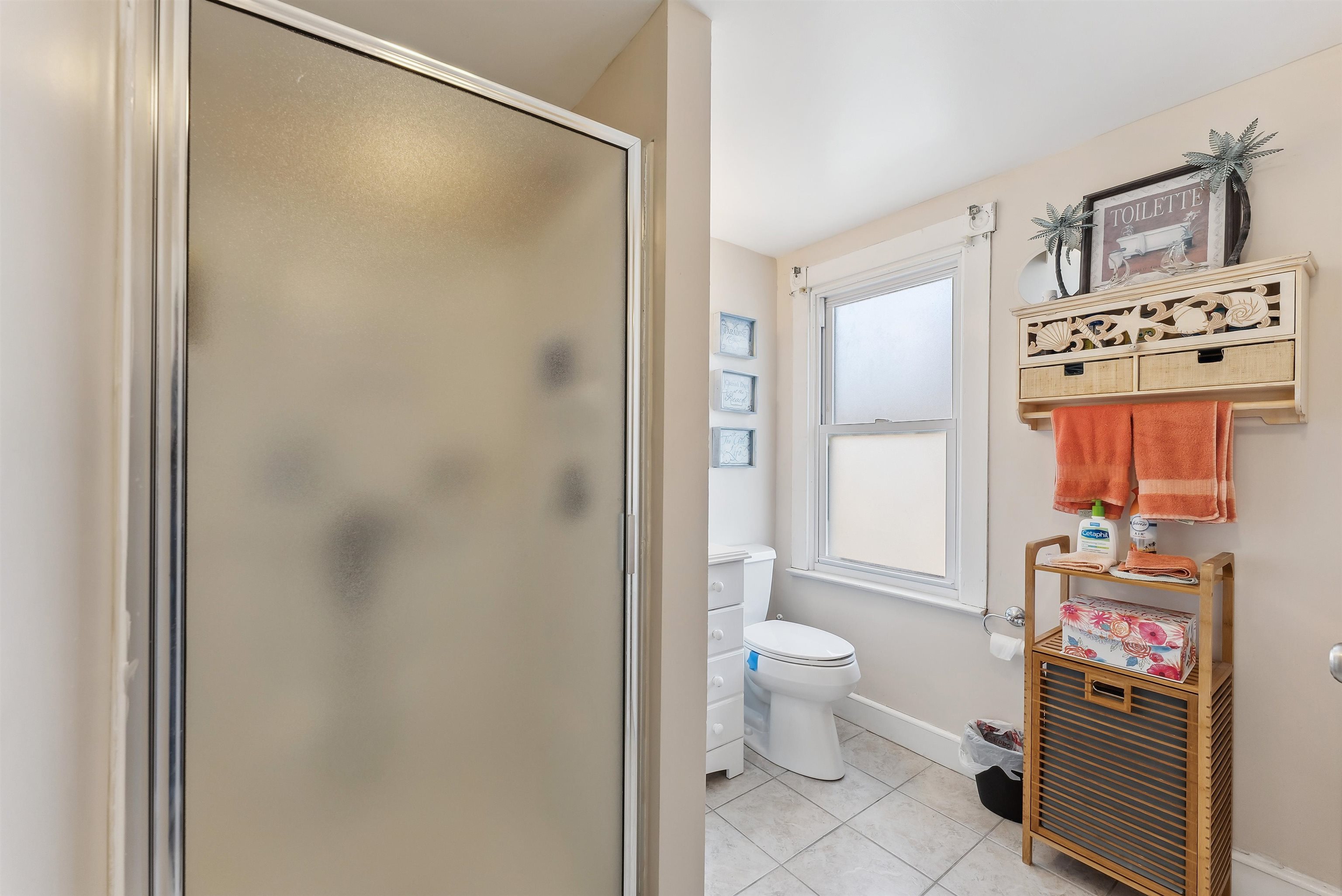 225 E Garfield Avenue