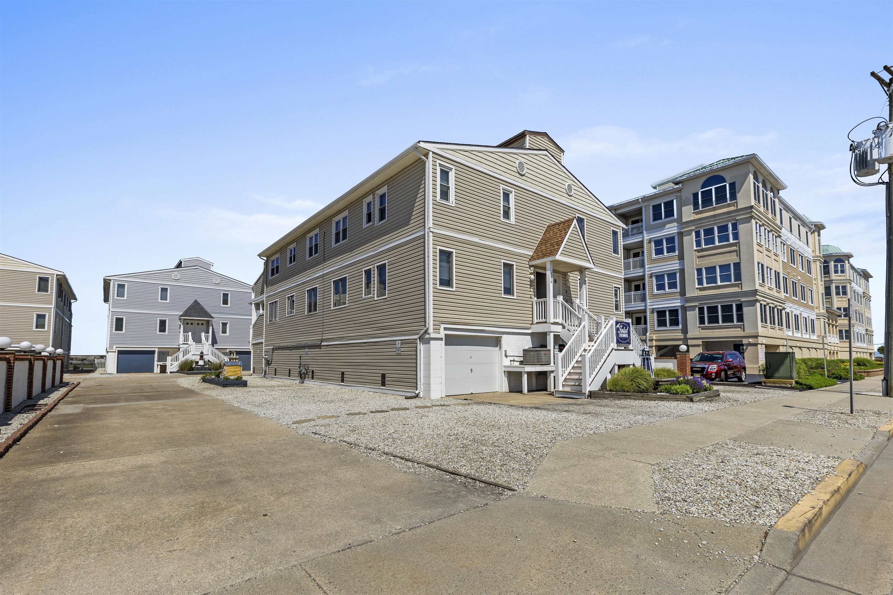 127 W Spruce Avenue Unit: B