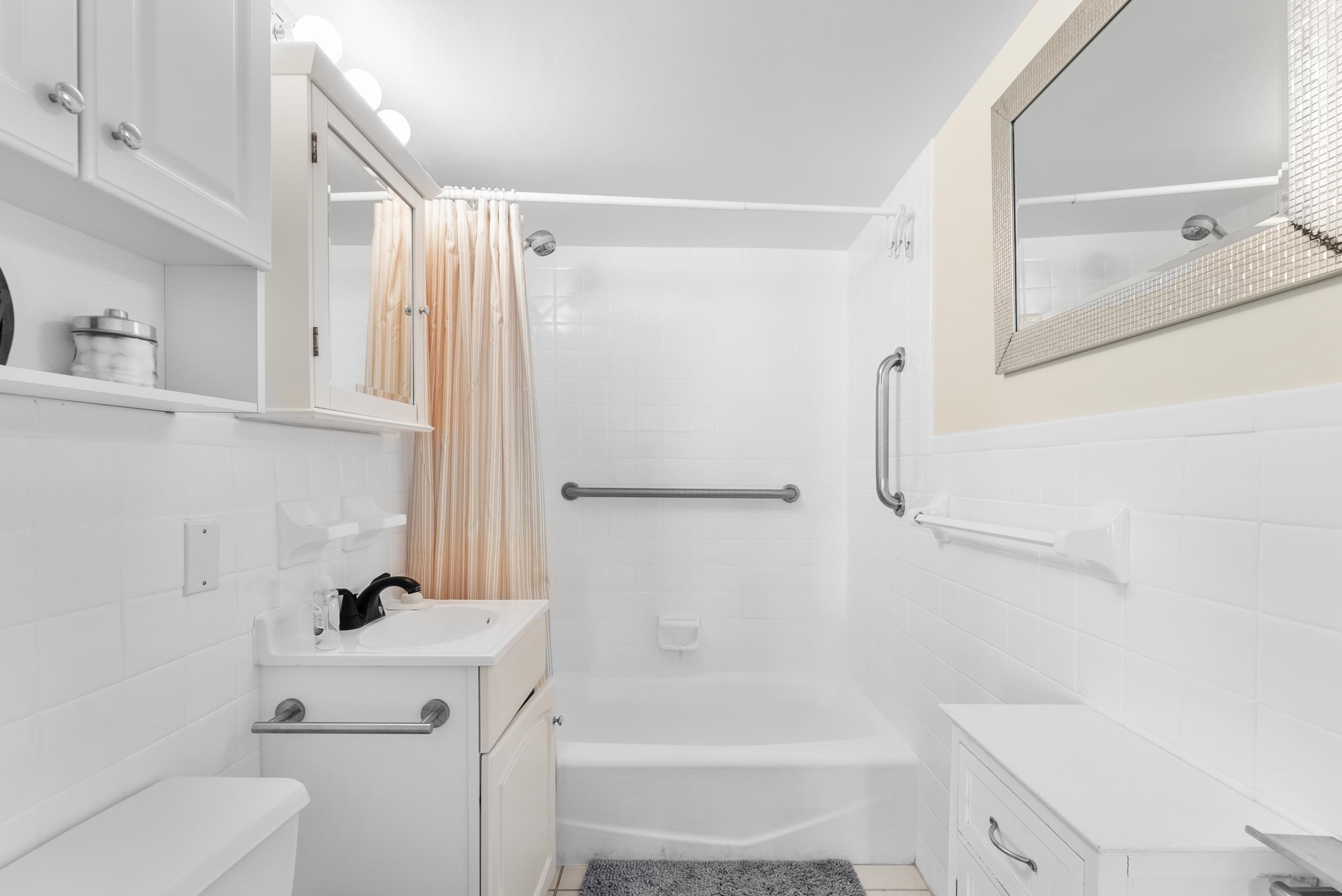 8401 Atlantic Avenue Unit: 322