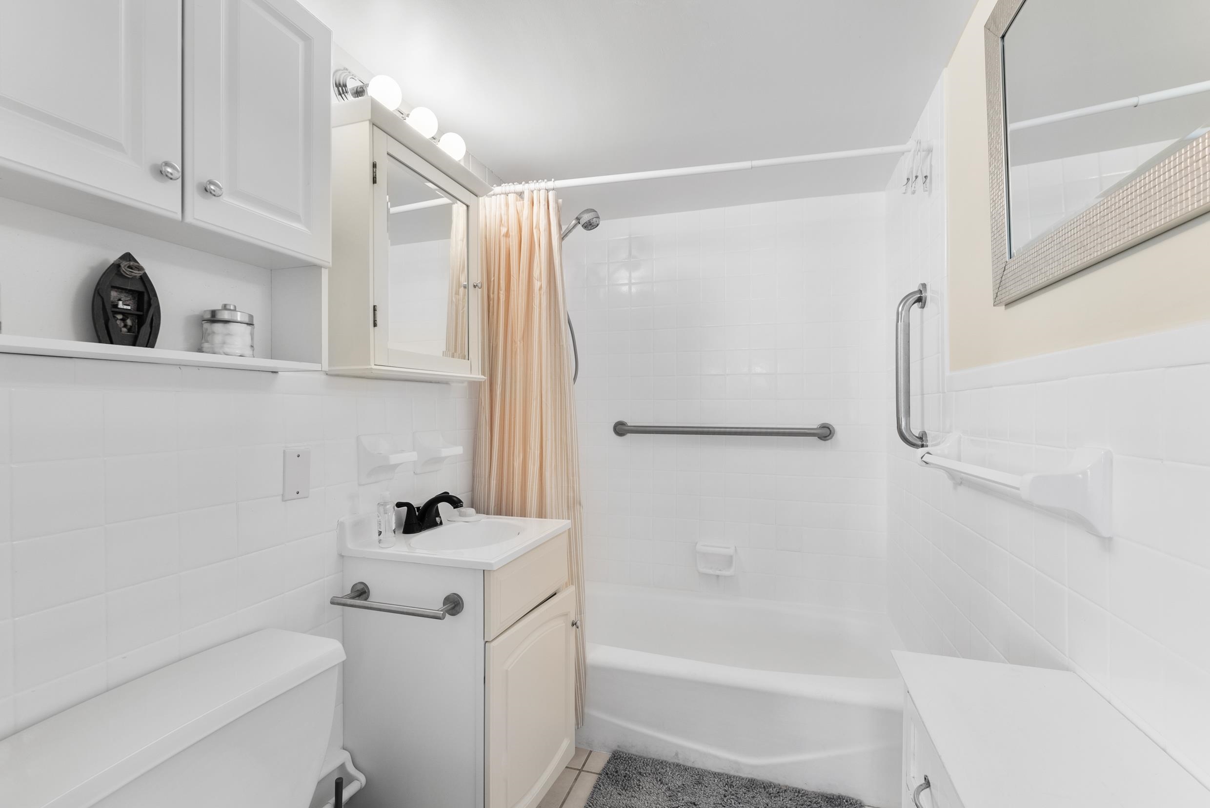 8401 Atlantic Avenue Unit: 322