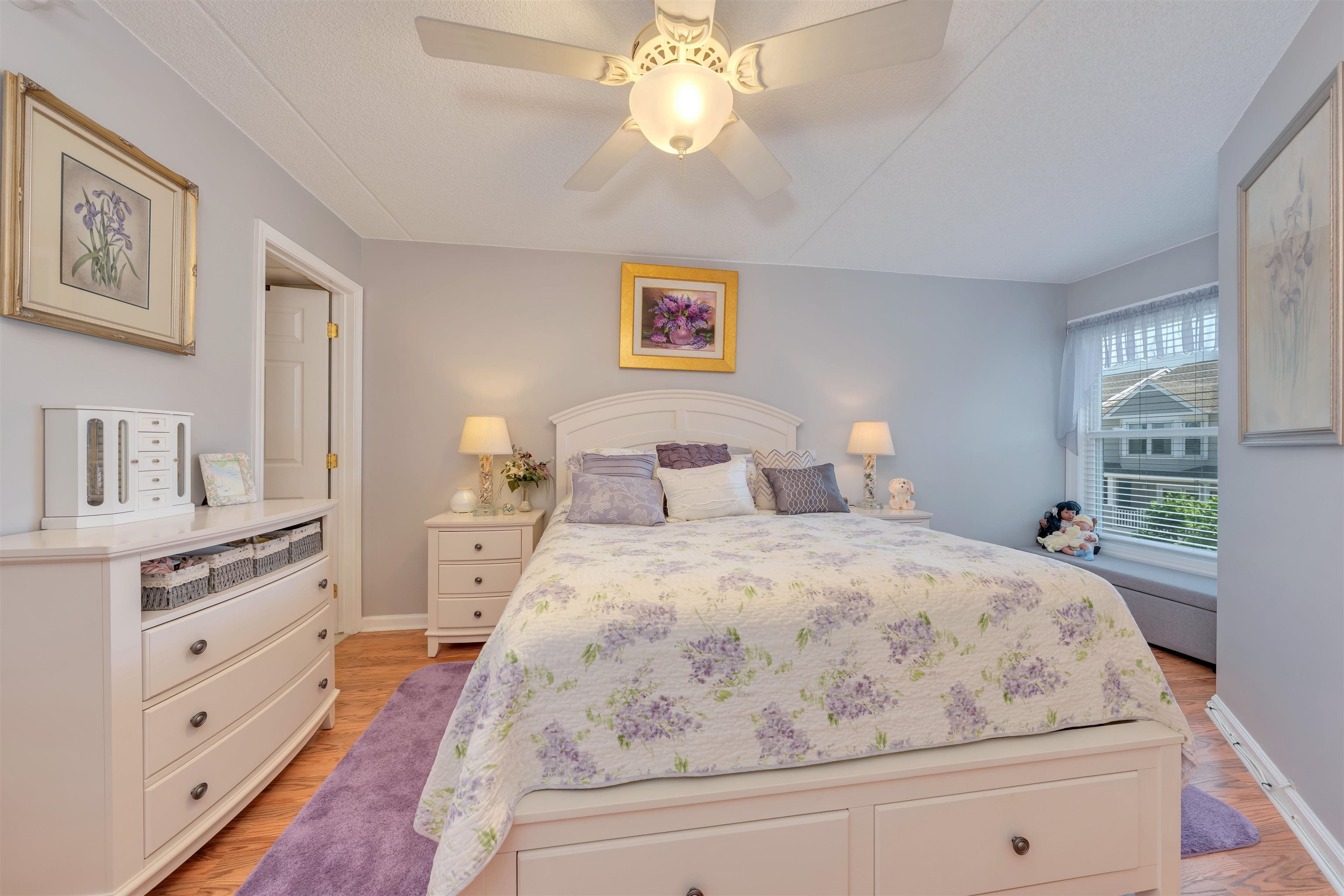 9907 Seapointe Boulevard Unit: 215