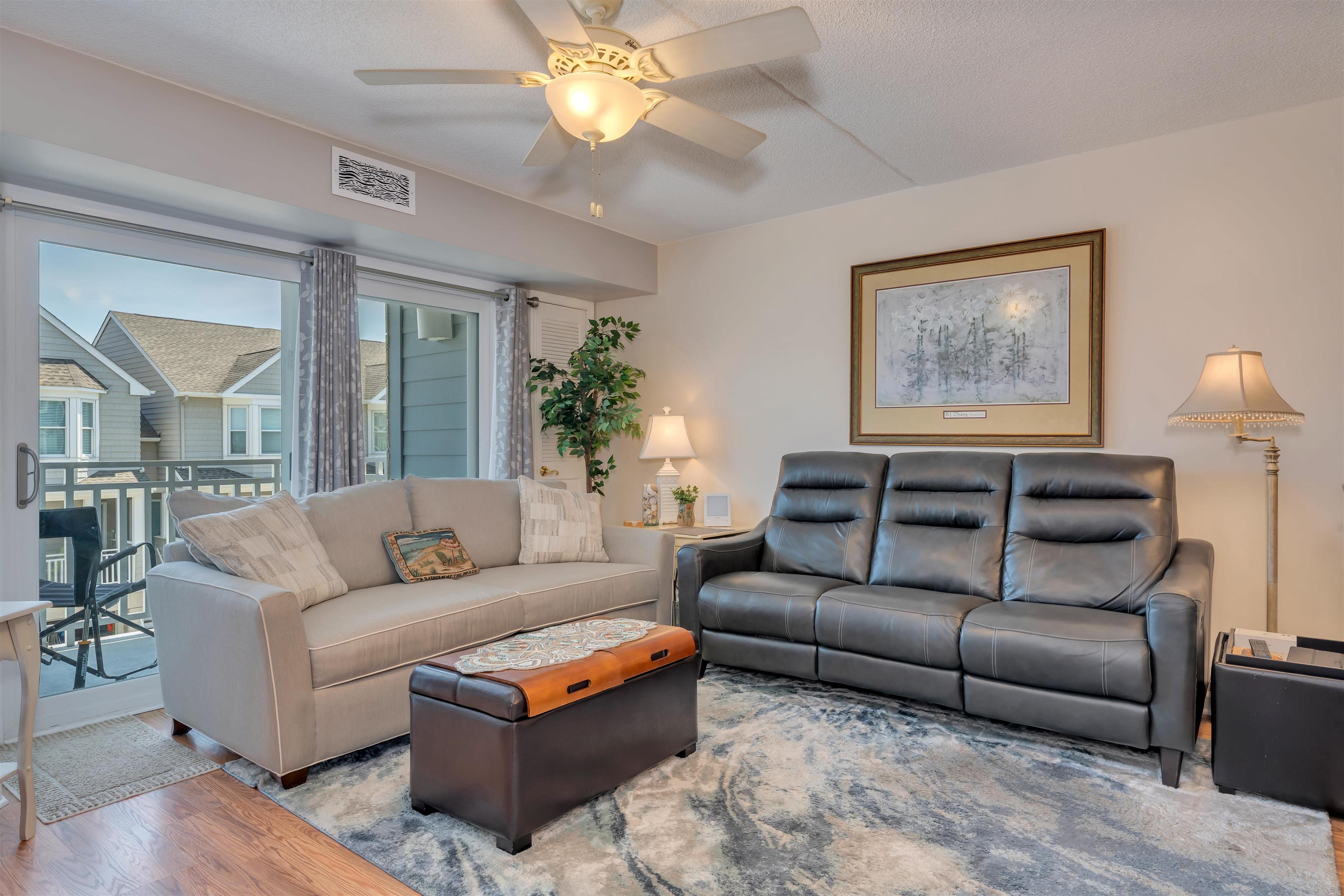 9907 Seapointe Boulevard Unit: 215