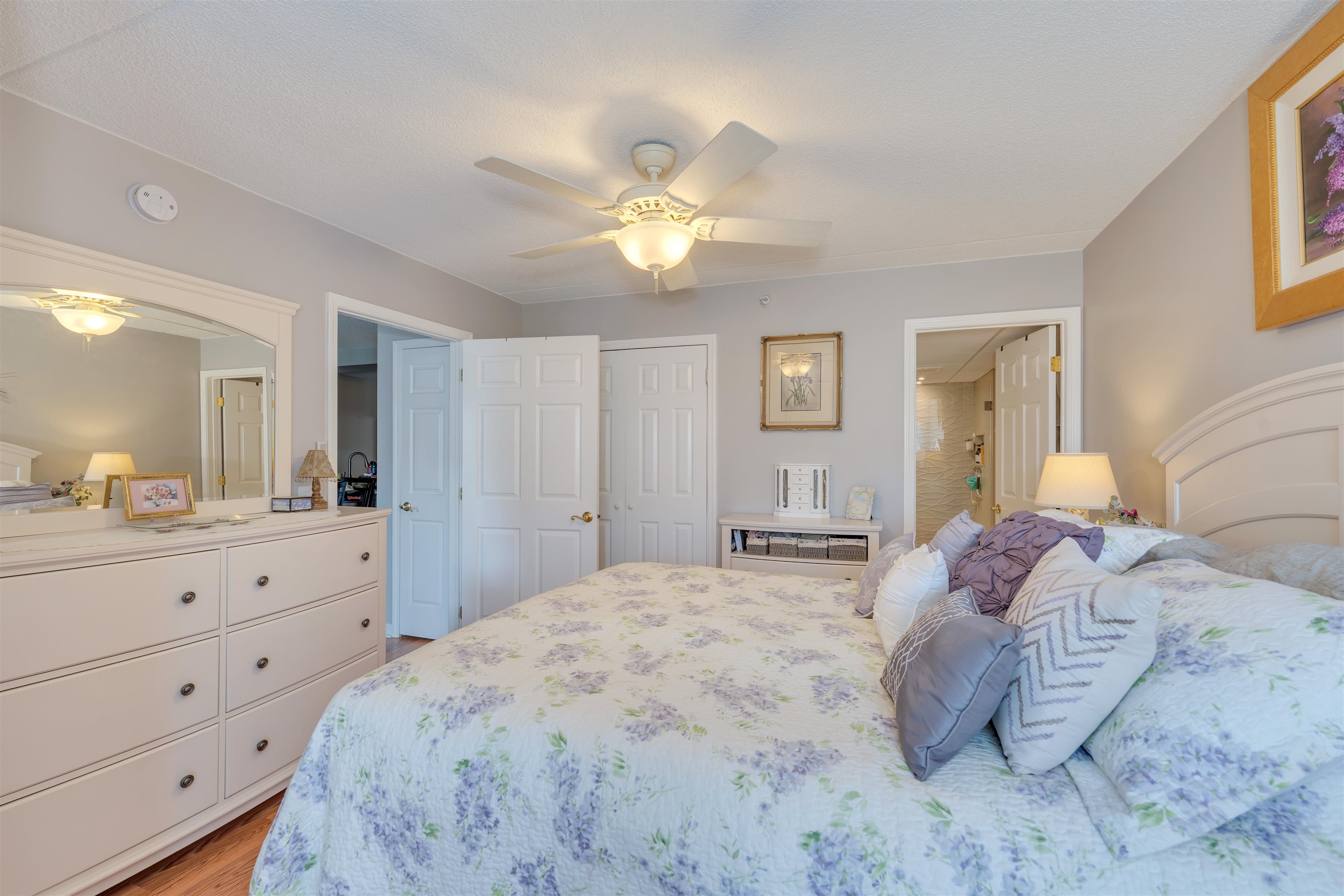 9907 Seapointe Boulevard Unit: 215