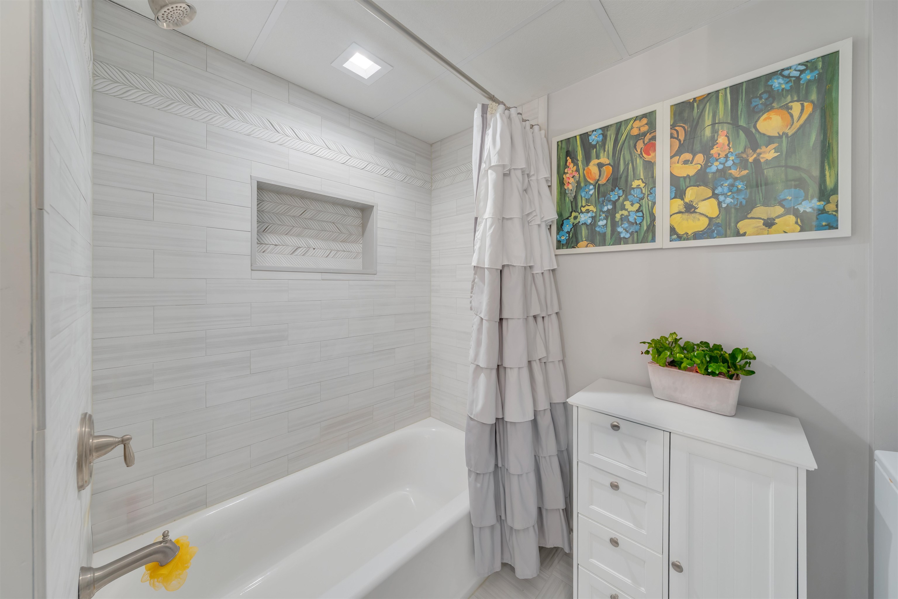 9907 Seapointe Boulevard Unit: 215