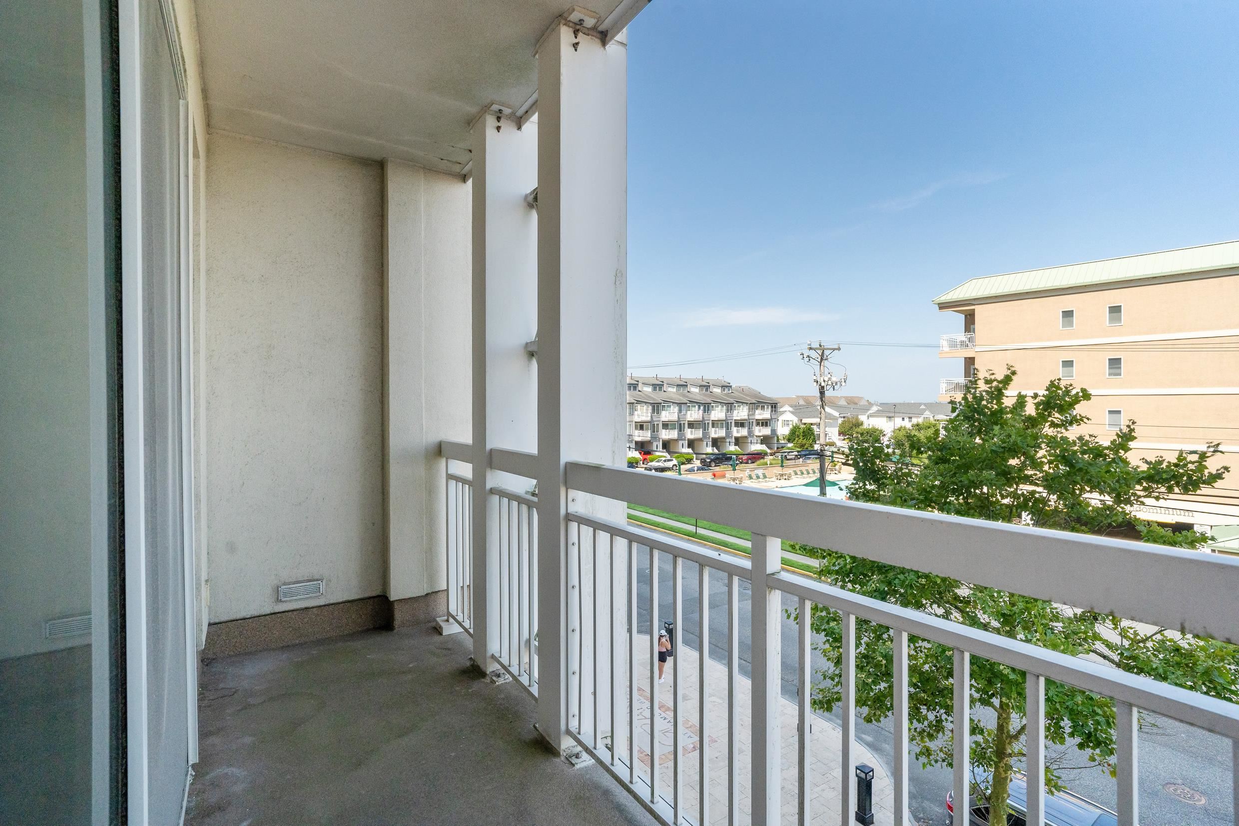9601 Atlantic Avenue Unit: 206