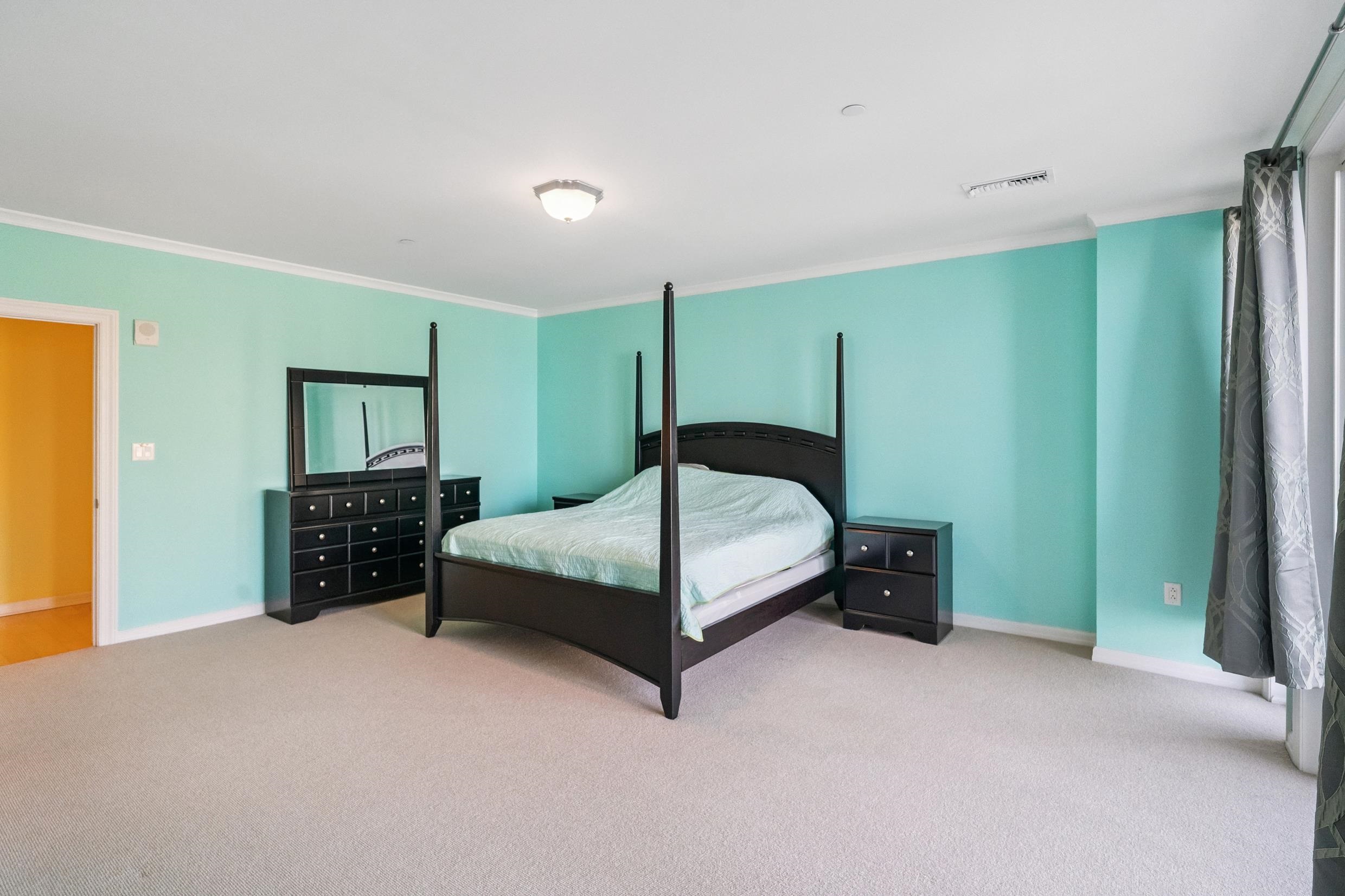 9601 Atlantic Avenue Unit: 201