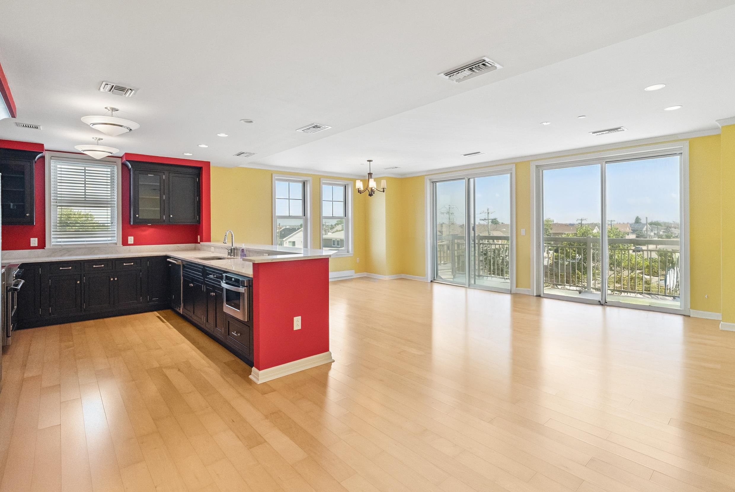 9601 Atlantic Avenue Unit: 201