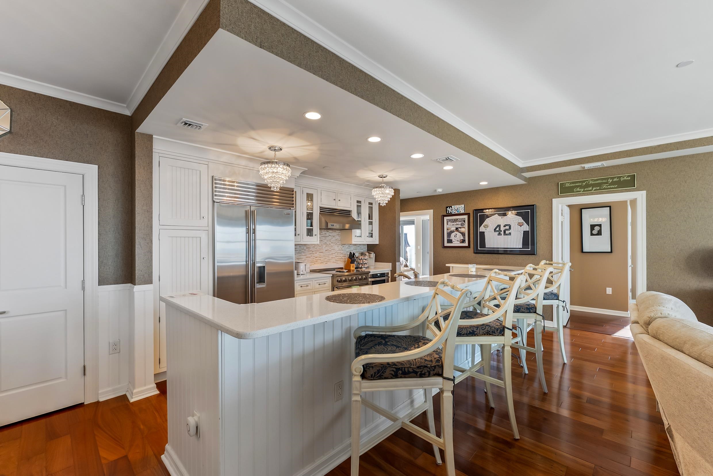 9601 Atlantic Avenue Unit: 1208