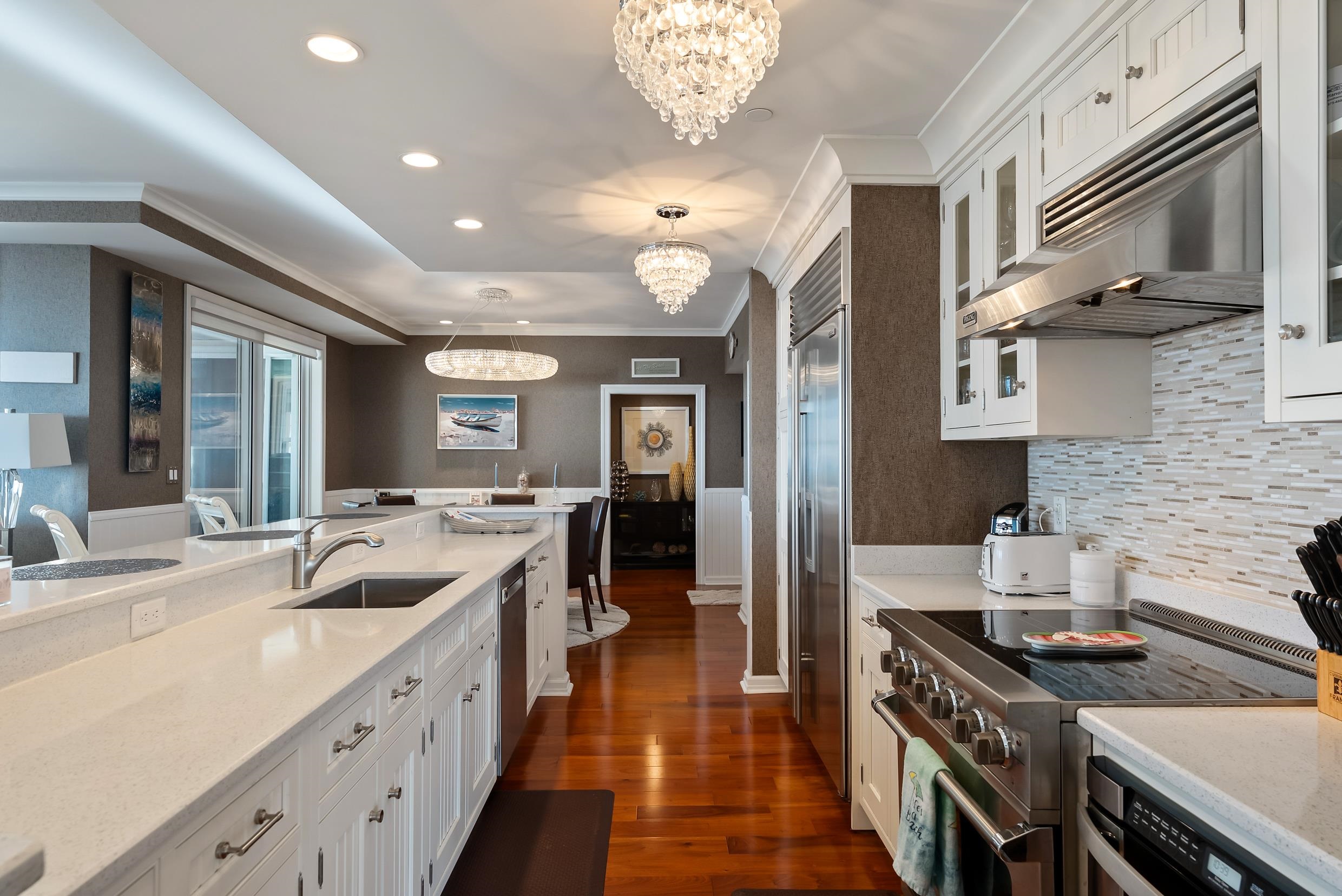 9601 Atlantic Avenue Unit: 1208