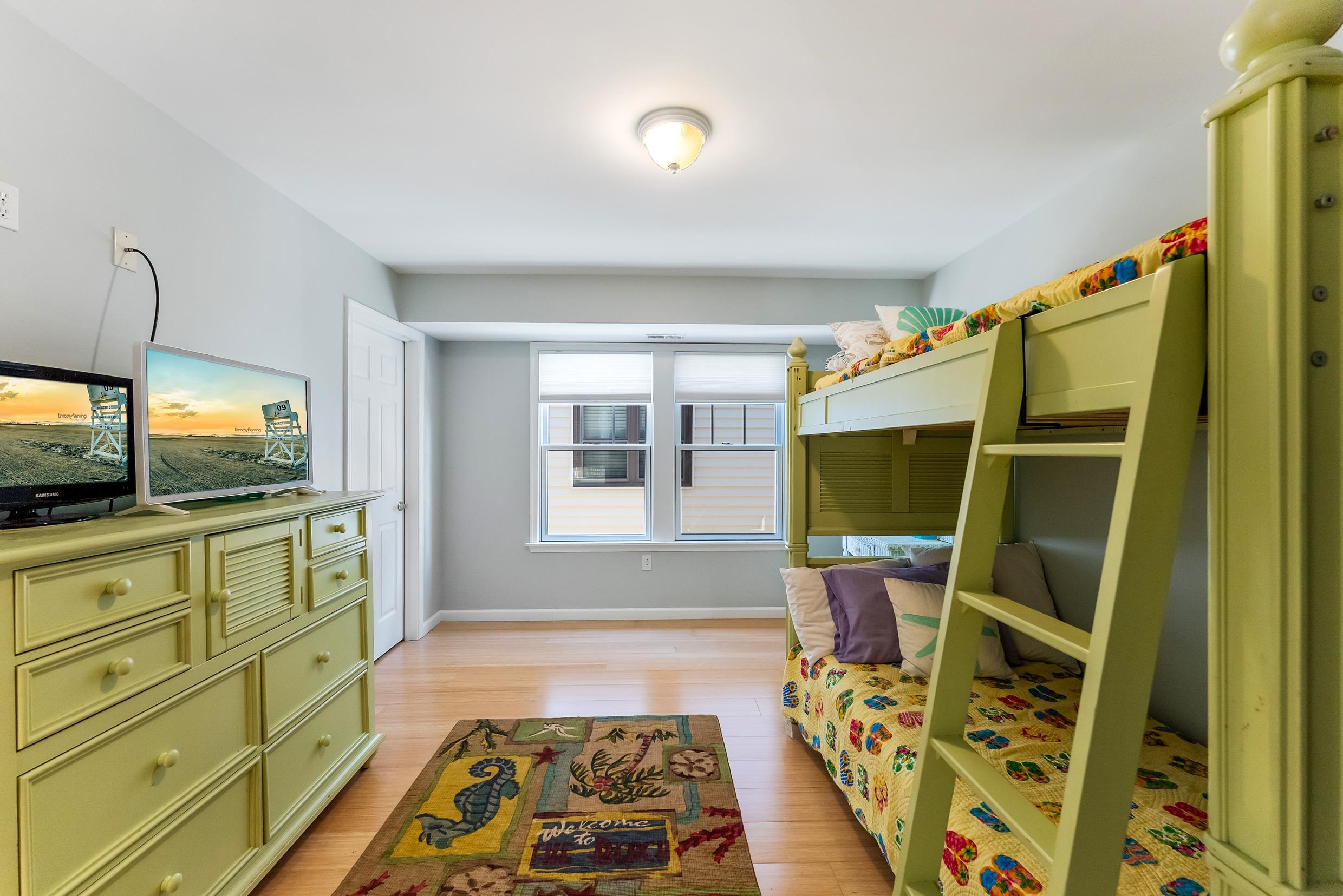 115 W Cardinal Road