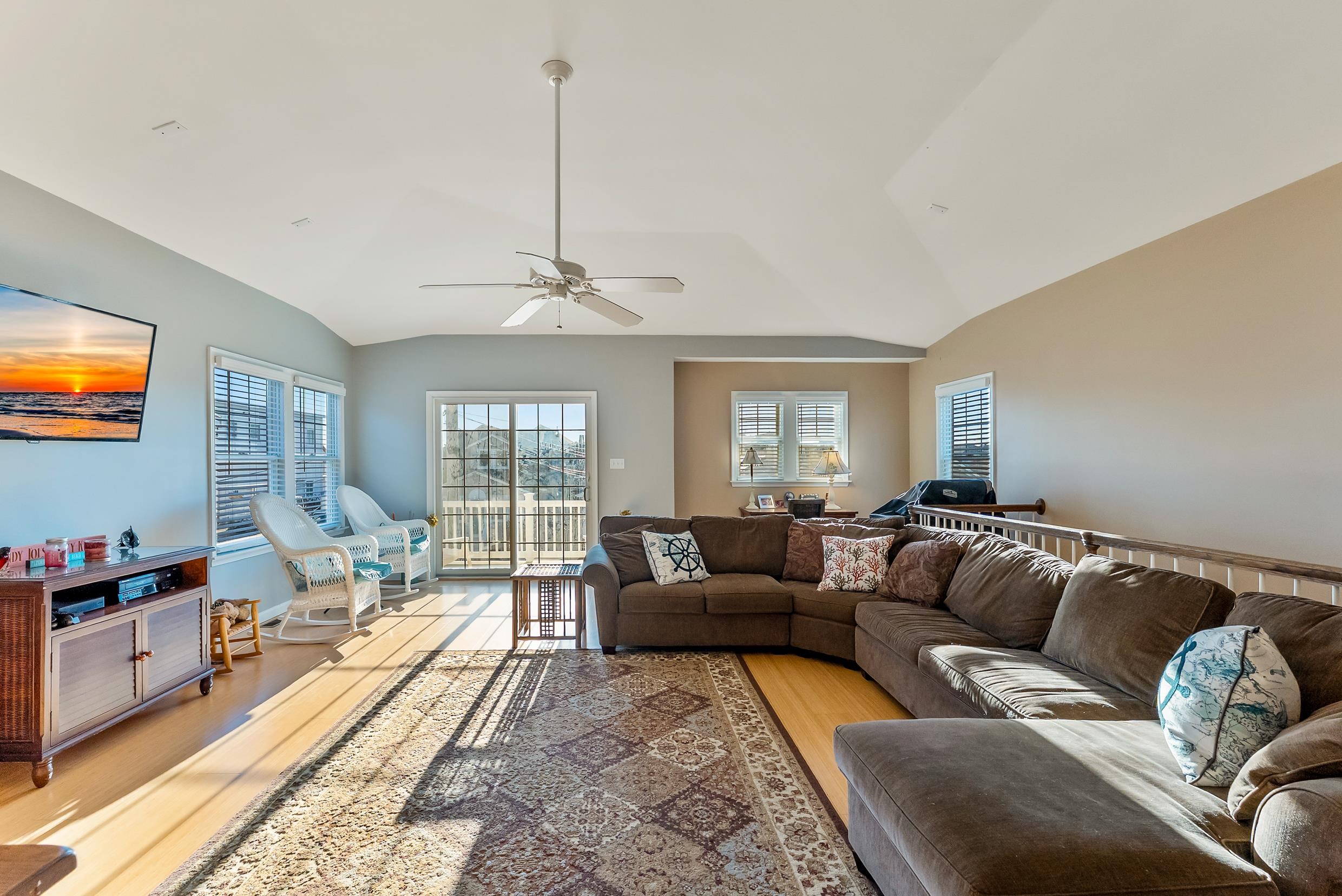 115 W Cardinal Road