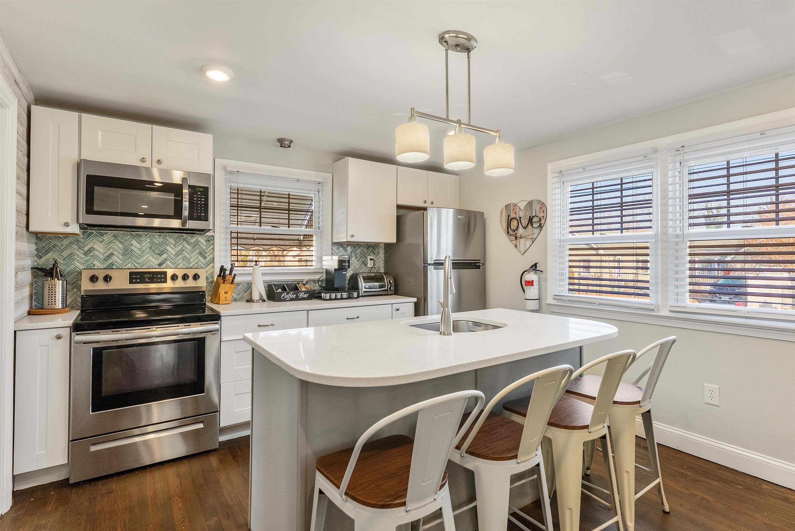 134 W Delaware Parkway